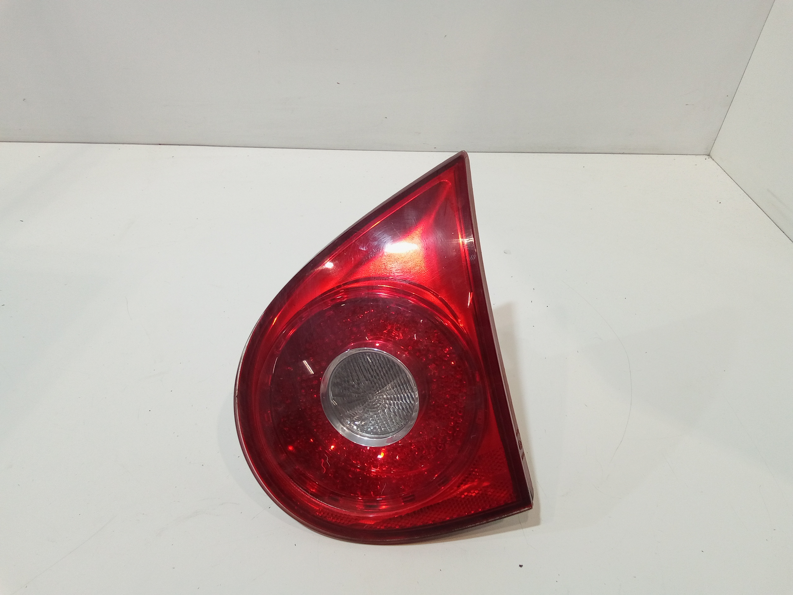 Stop Posteriore Destro Integrato nel Portello per Volkswagen Golf 5 Berlina (03>08) (2003 - 2008)