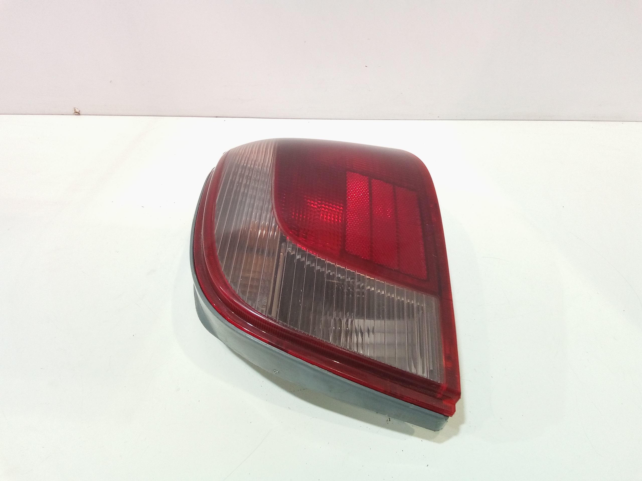 Stop fanale posteriore Destro Passeggero per Toyota Yaris Serie (99>03) (1999 - 2003)