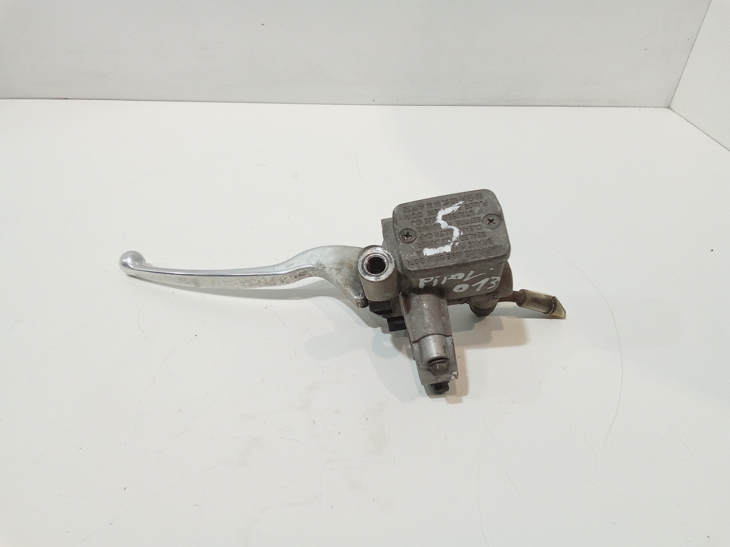 Pompa freno posteriore per Kymco People GT 300cc (2010 - 2017)