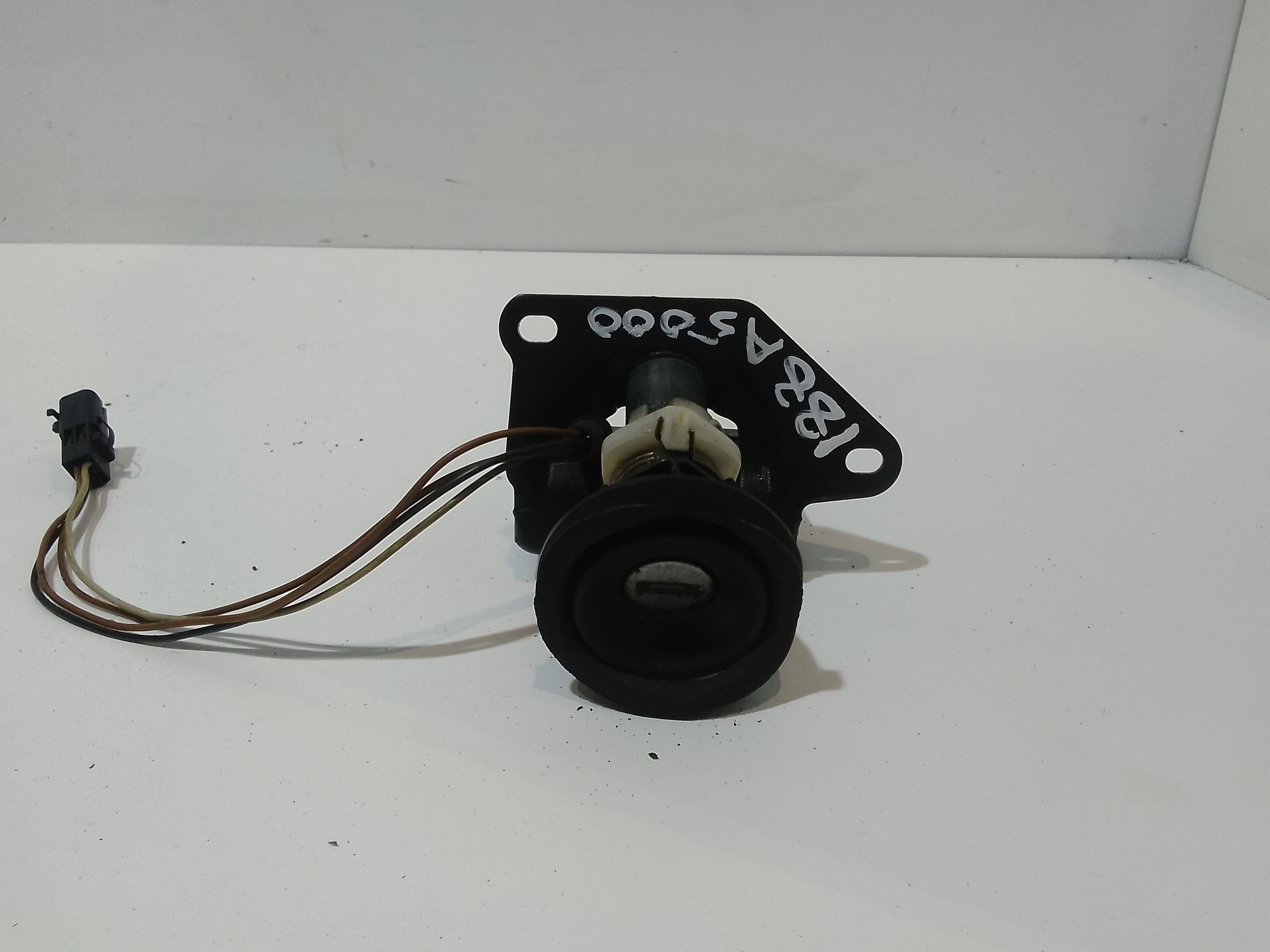 Serratura Cofano Posteriore per Fiat Punto Berlina 5p 2 Serie (1999 - 2003)