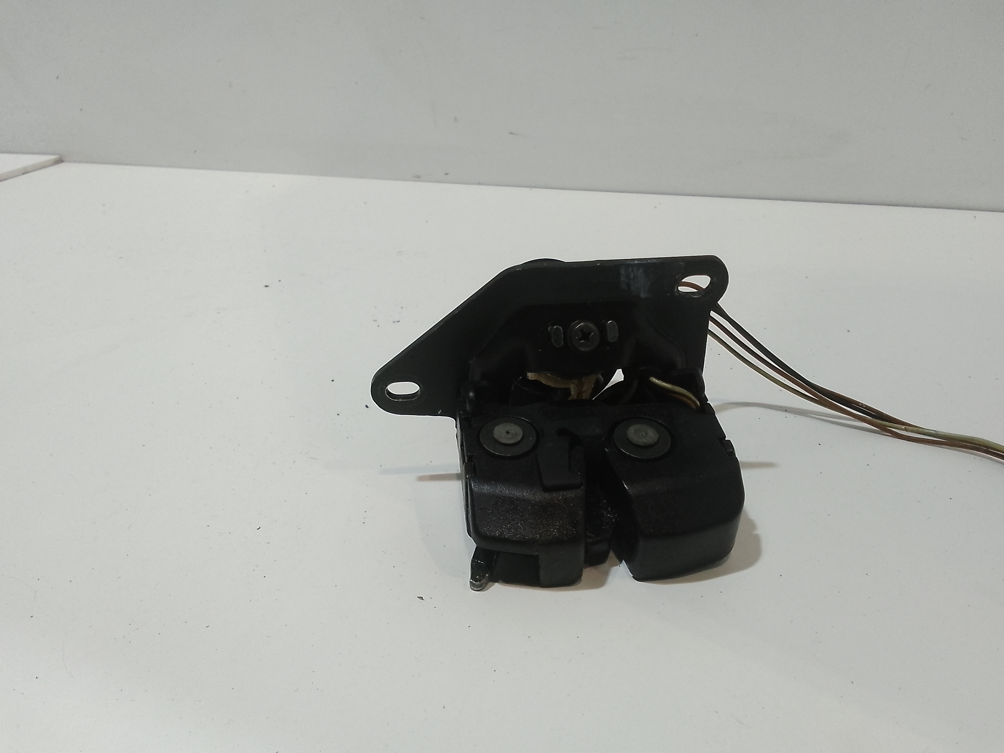 Serratura Cofano Posteriore per Fiat Punto Berlina 5p 2 Serie (1999 - 2003)