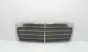 Mascherina anteriore per Mercedes Classe E W124 (1993 - 1997)