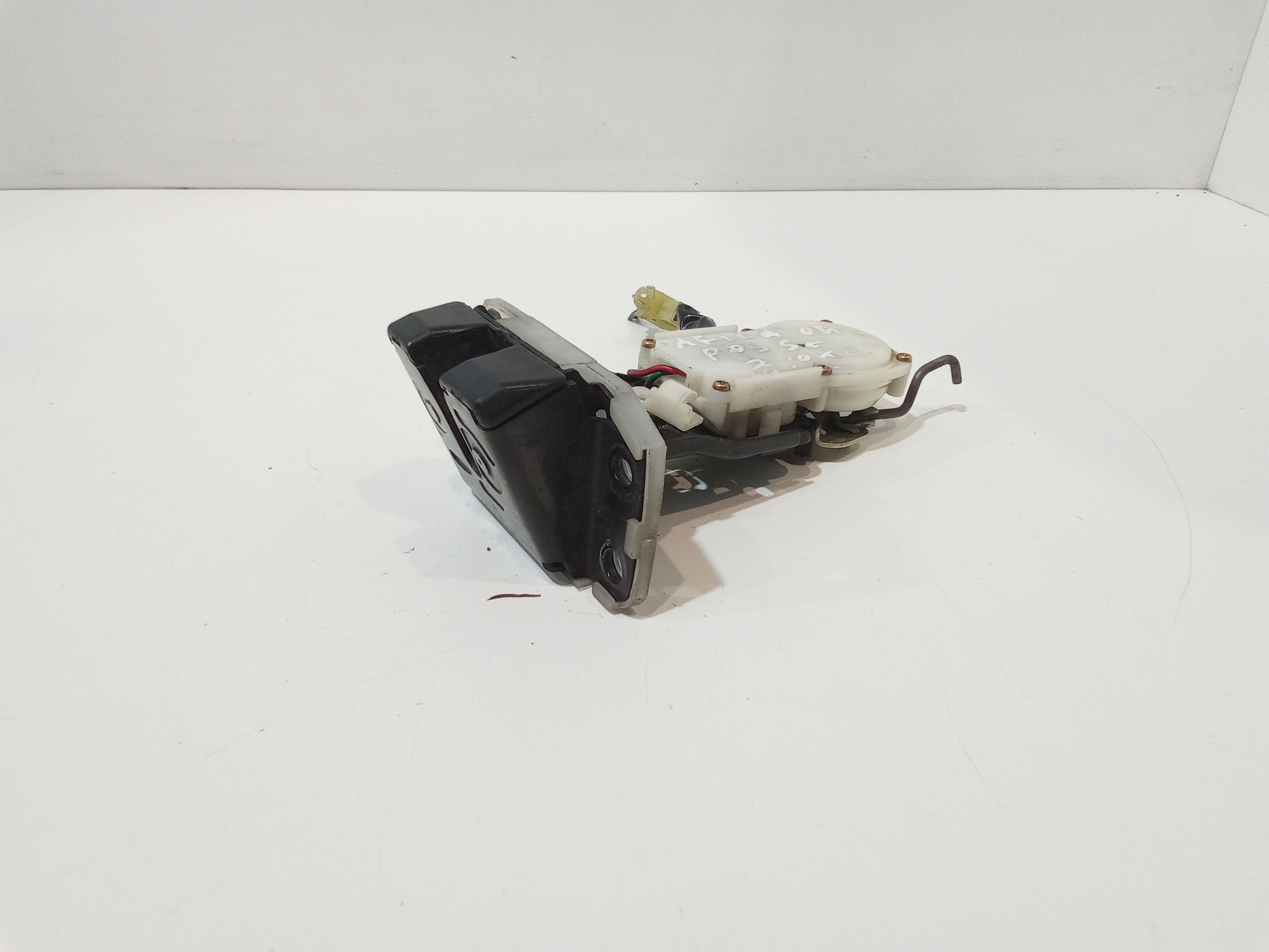 Serratura Cofano Posteriore per Opel Agila 1 Serie (2000 - 2004)