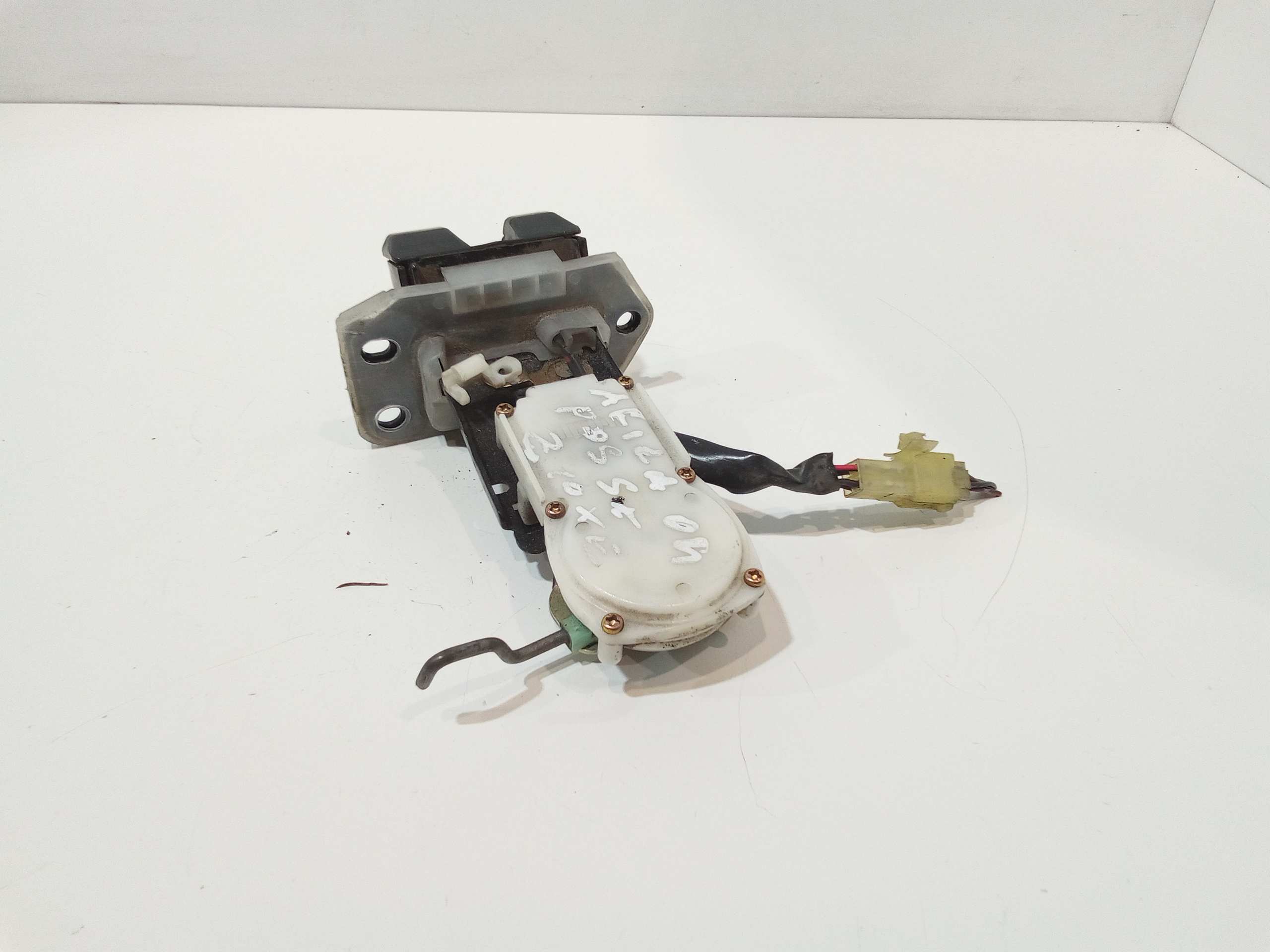 Serratura Cofano Posteriore per Opel Agila 1 Serie (2000 - 2004)