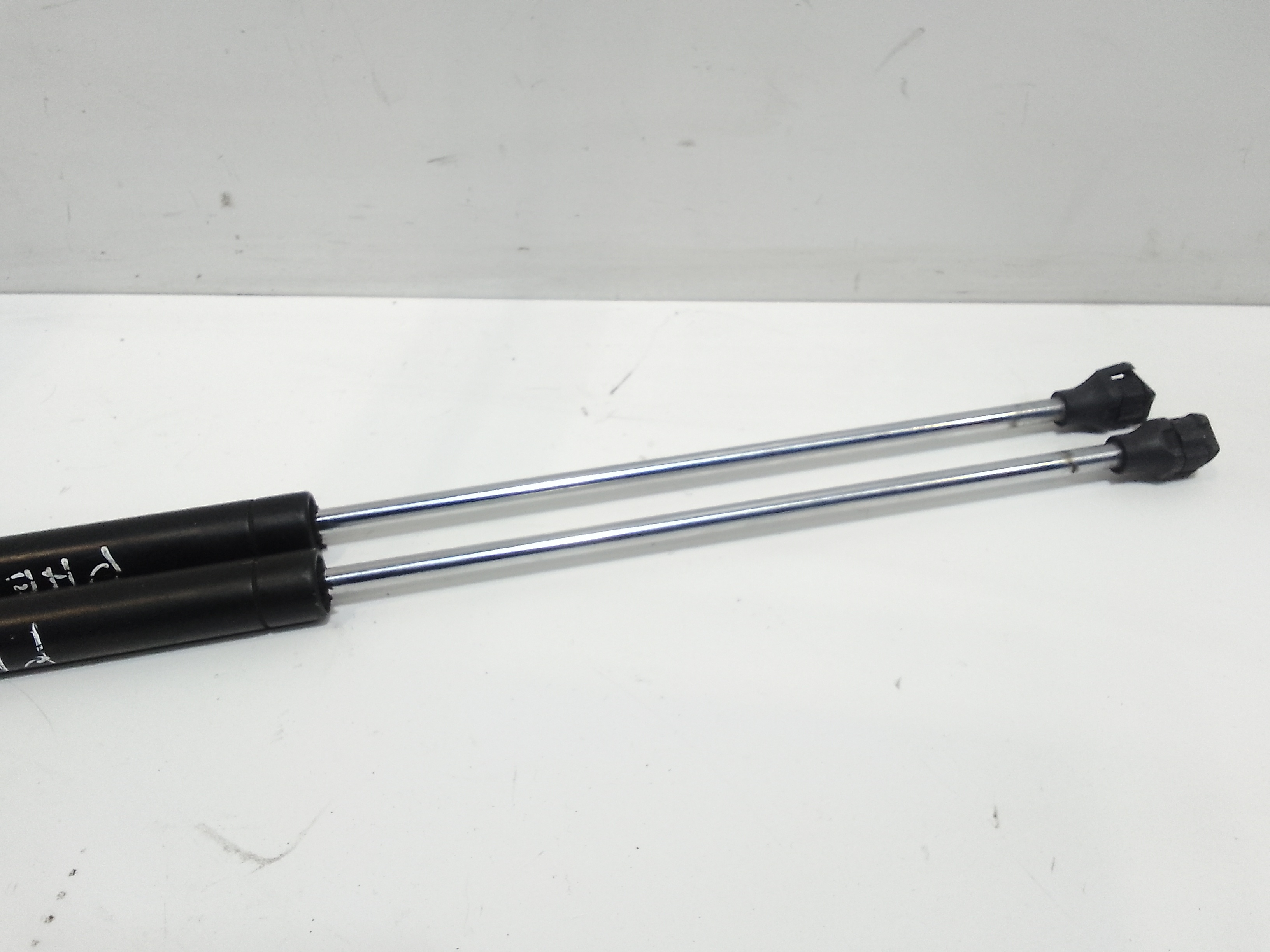 Pistoncini cofano Post. per Lancia Phedra 1 Serie (2002 - 2010)