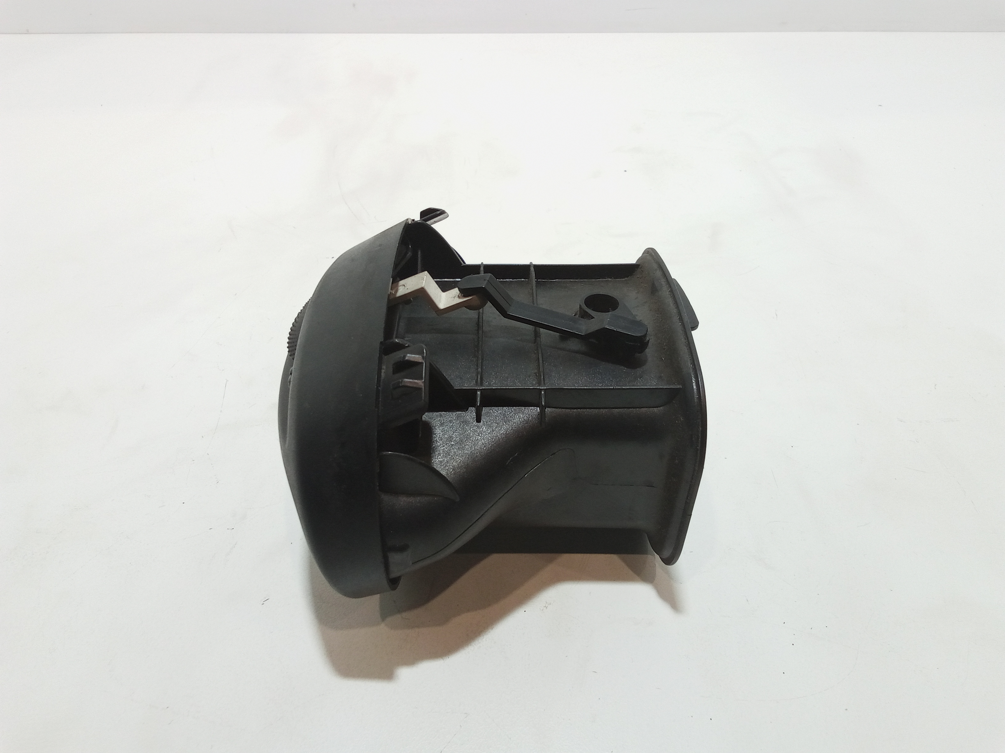 Bocchetta aria cruscotto lato passeggero per Ford Focus S. Wagon 1 Serie (1998 - 2001)