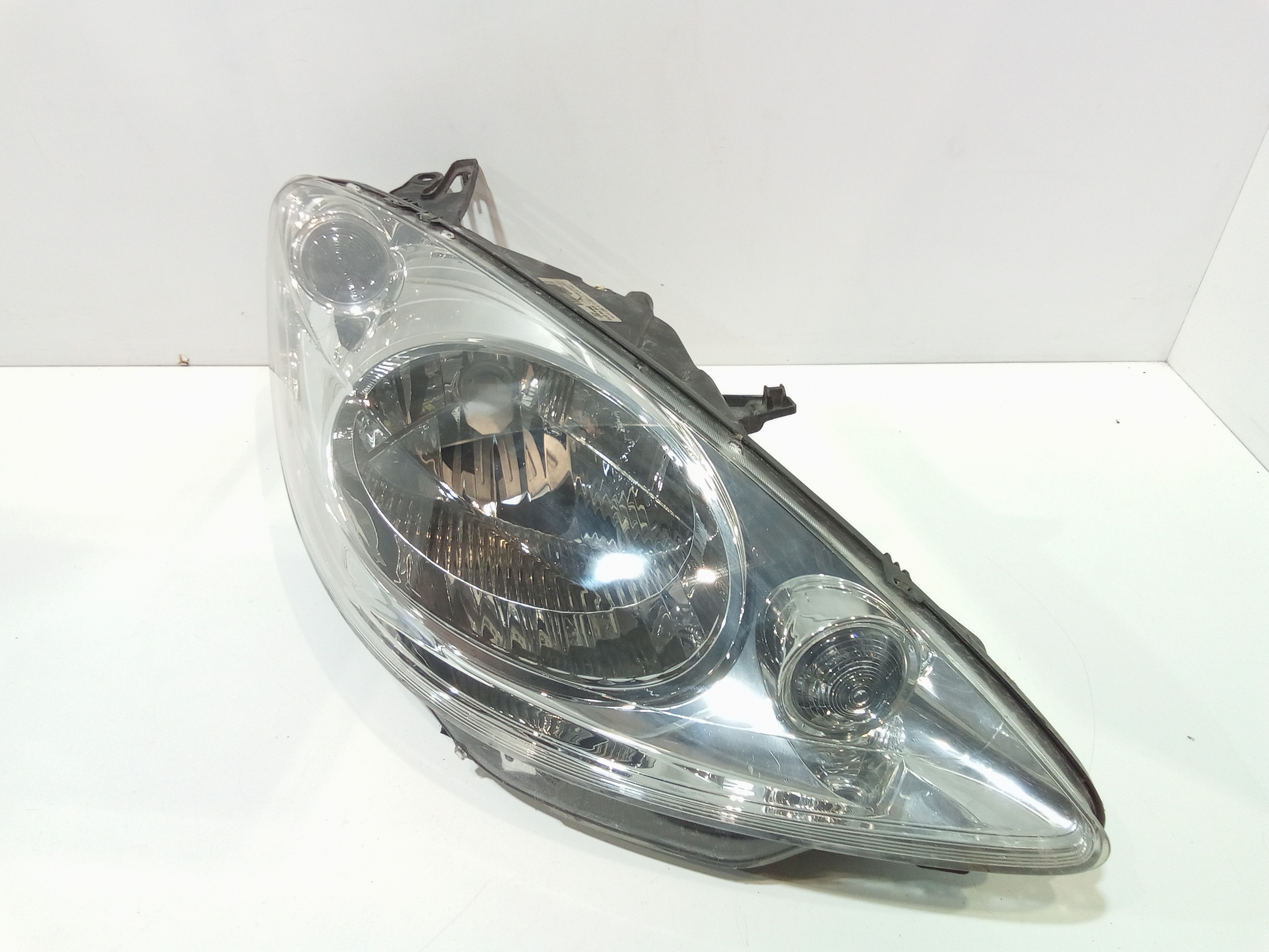 Faro anteriore Destro Passeggero per Peugeot 1007 1 Serie (2005 - In produzione)