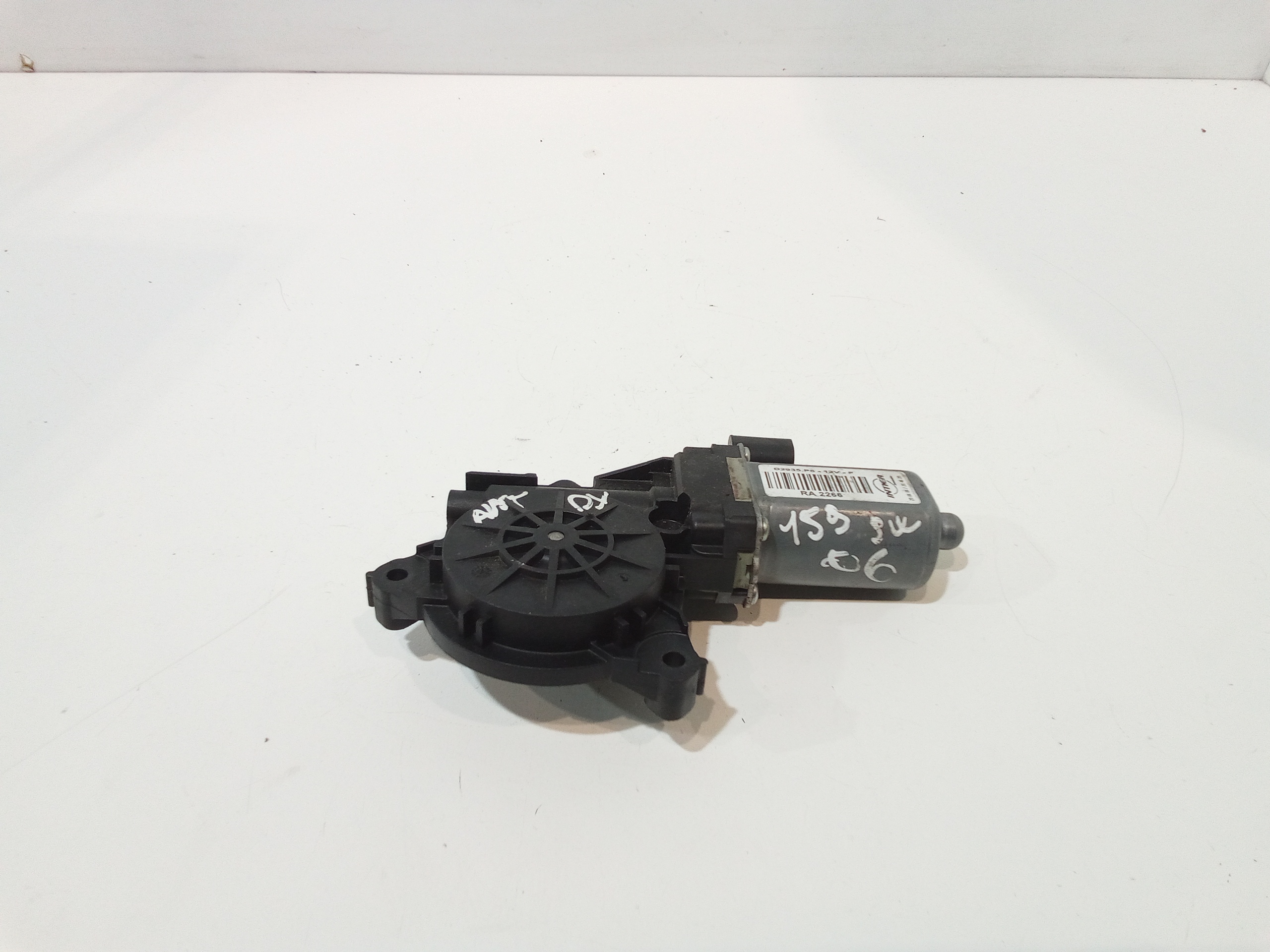 Motorino Alzavetro anteriore destra per Alfa Romeo 159 Sportwagon Serie (05>11) (2005 - 2011)