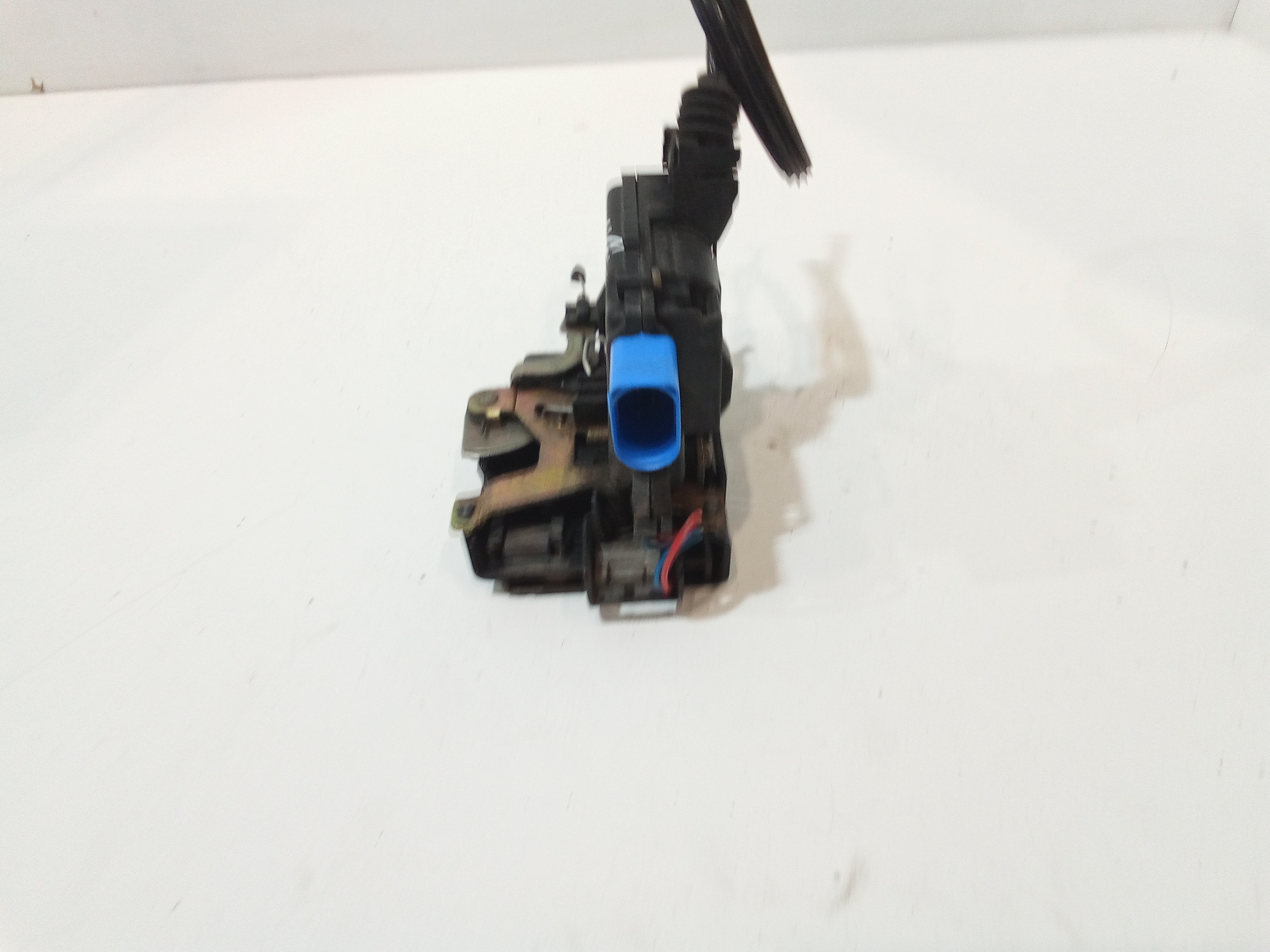 Serratura Anteriore Destra per Skoda Fabia Berlina 1 Serie (1999 - 2007)