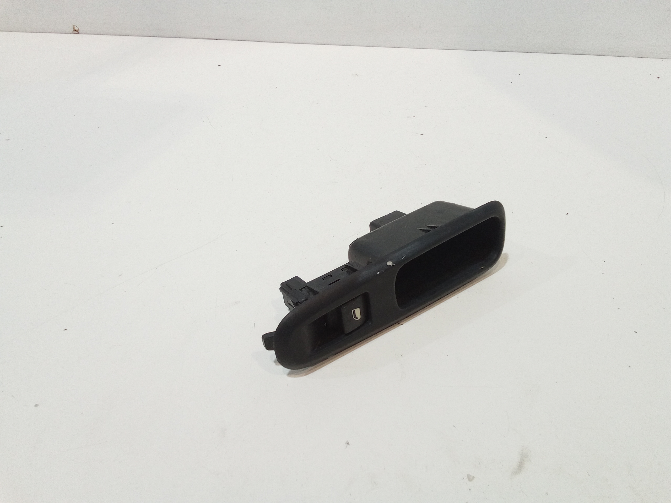 Pulsantiera Posteriore Destra per Peugeot 3008 Serie (09>16) (2009 - 2016)