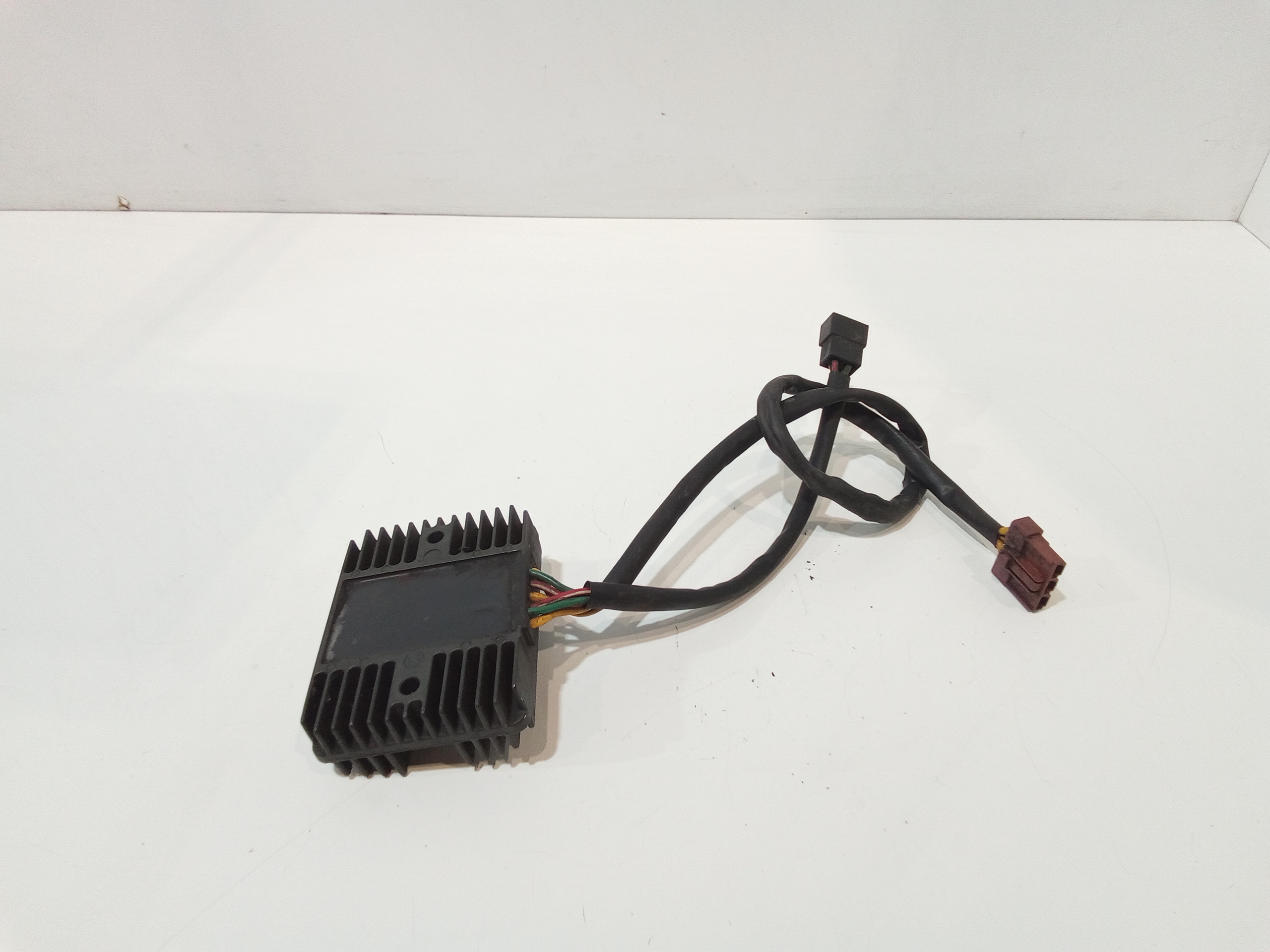 Regolatore di tensione per Piaggio Beverly 250 Serie (2001 - In produzione)