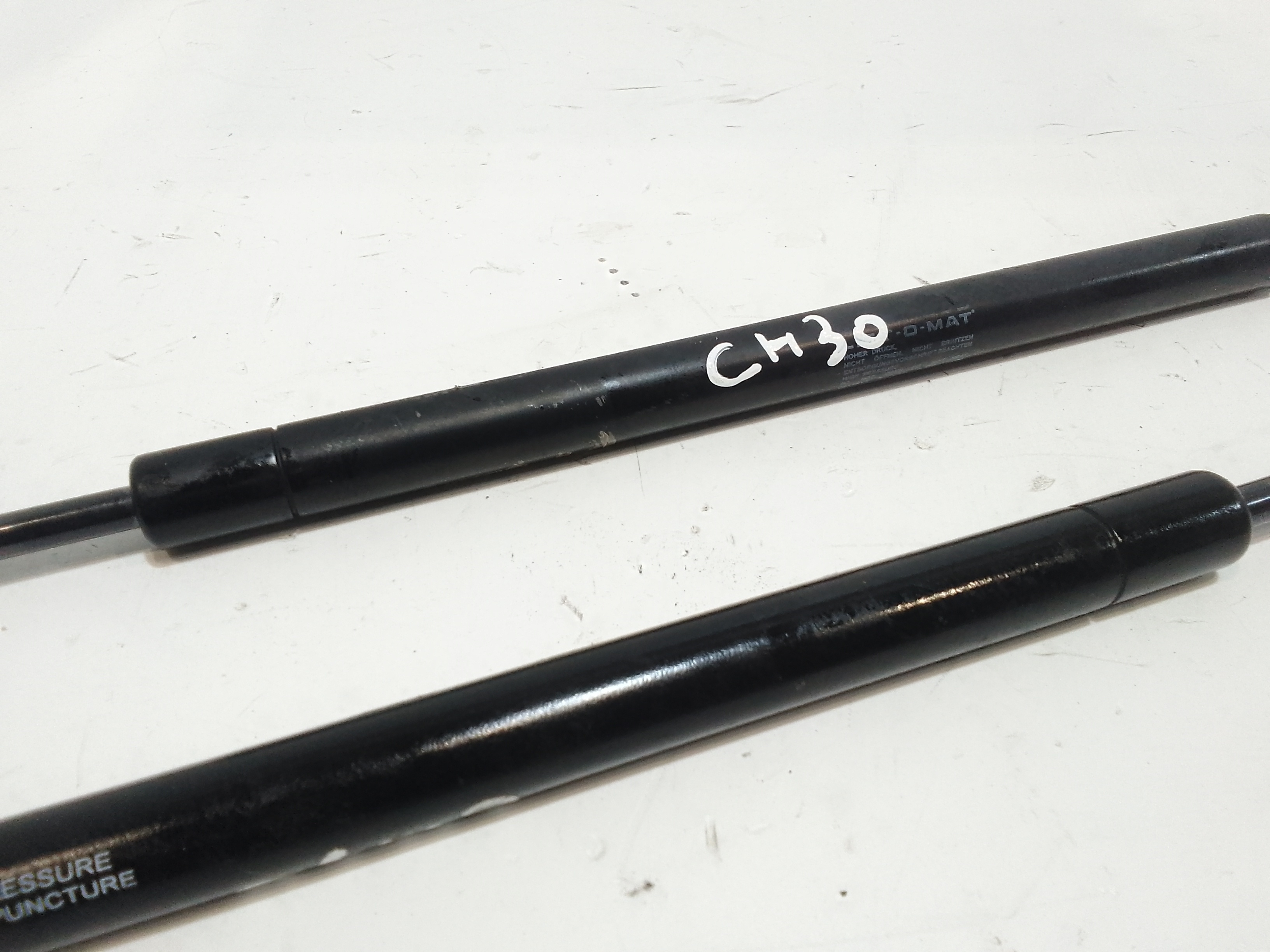 Pistoncini cofano Post. per Chatenet CH 30 (2013 - 2016)