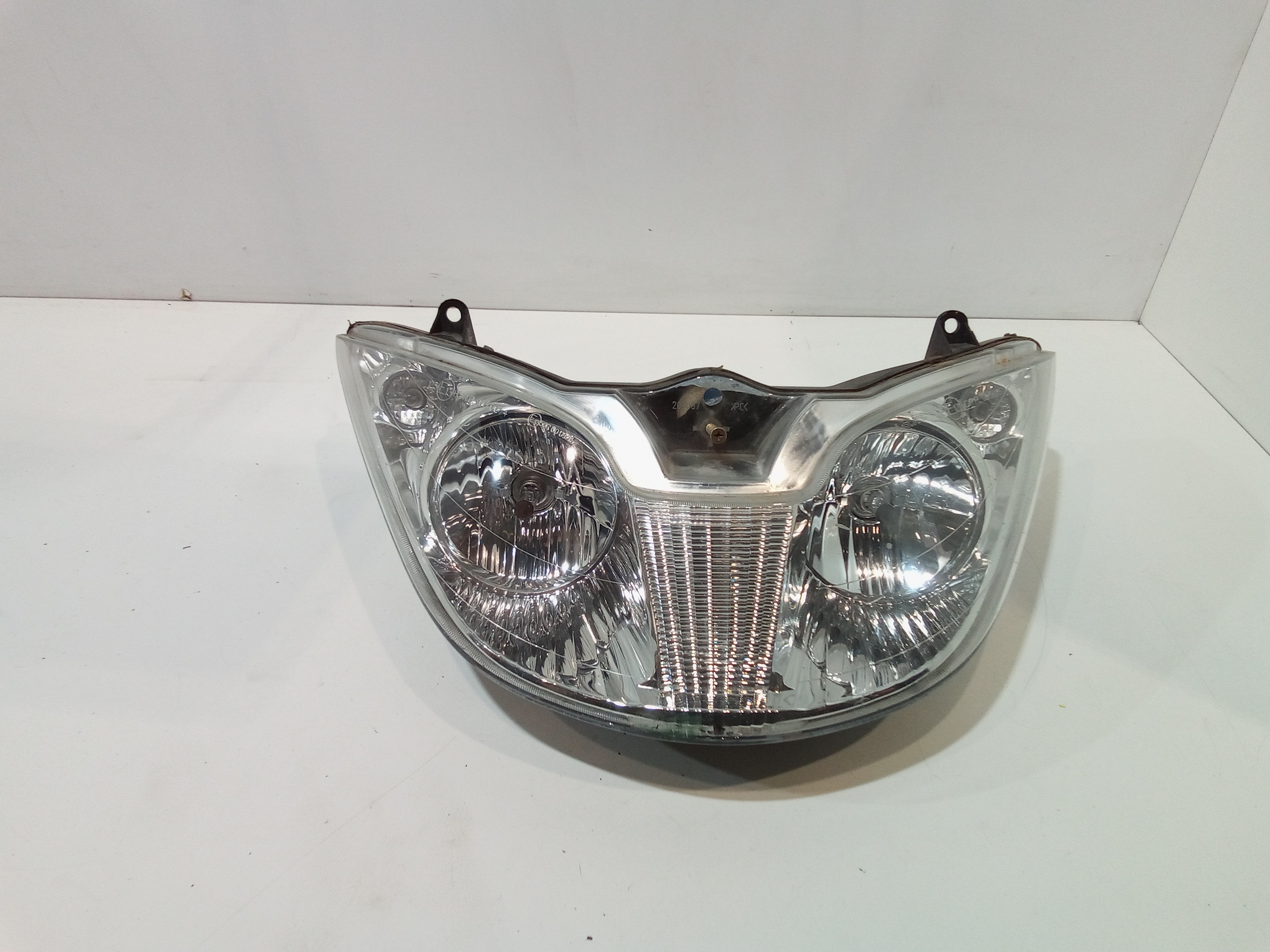 Faro anteriore per Piaggio X8 200cc (2004 - >)