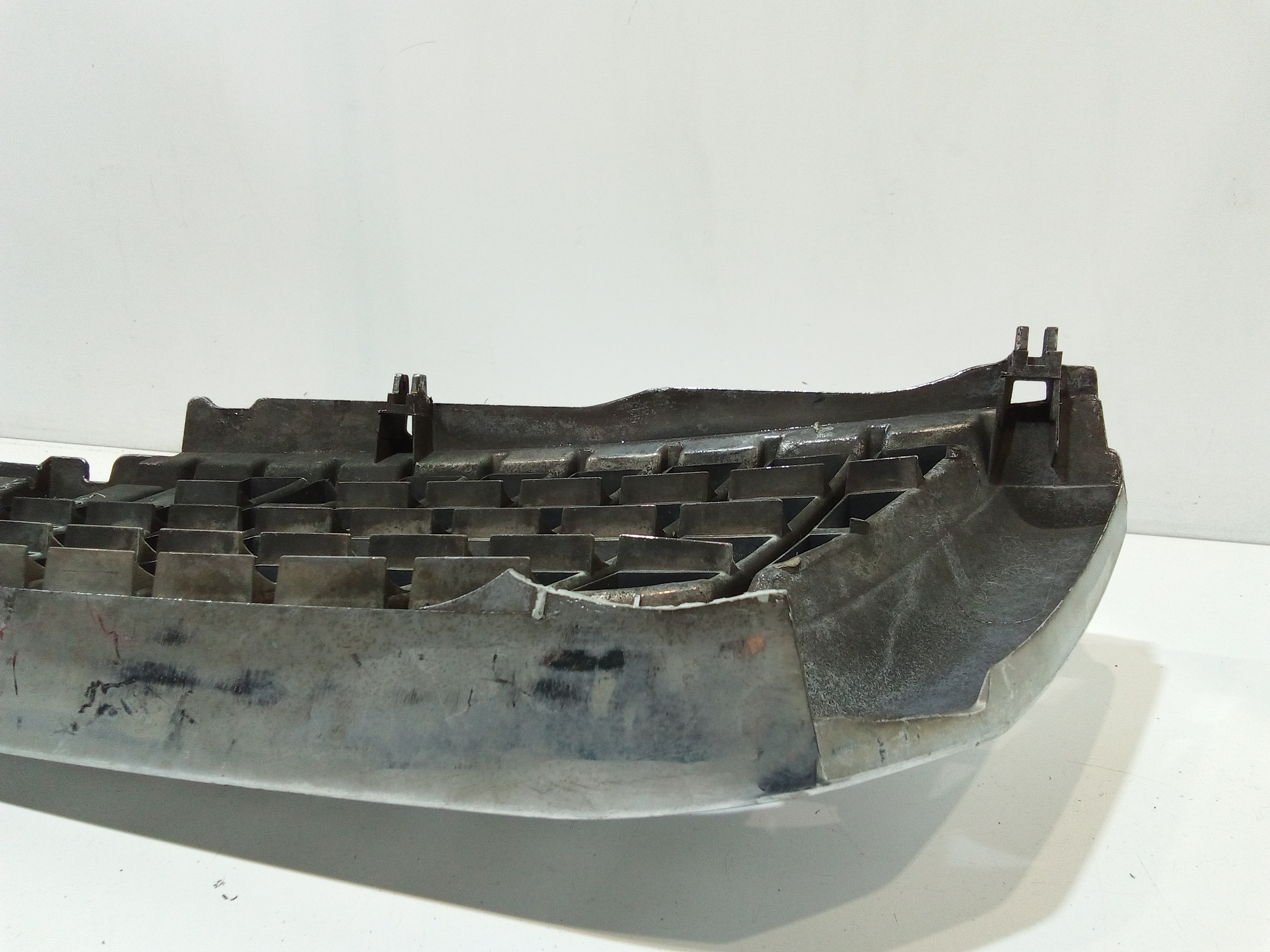 Mascherina anteriore per Mitsubishi Pajero 3 Serie (1998 - 2000)