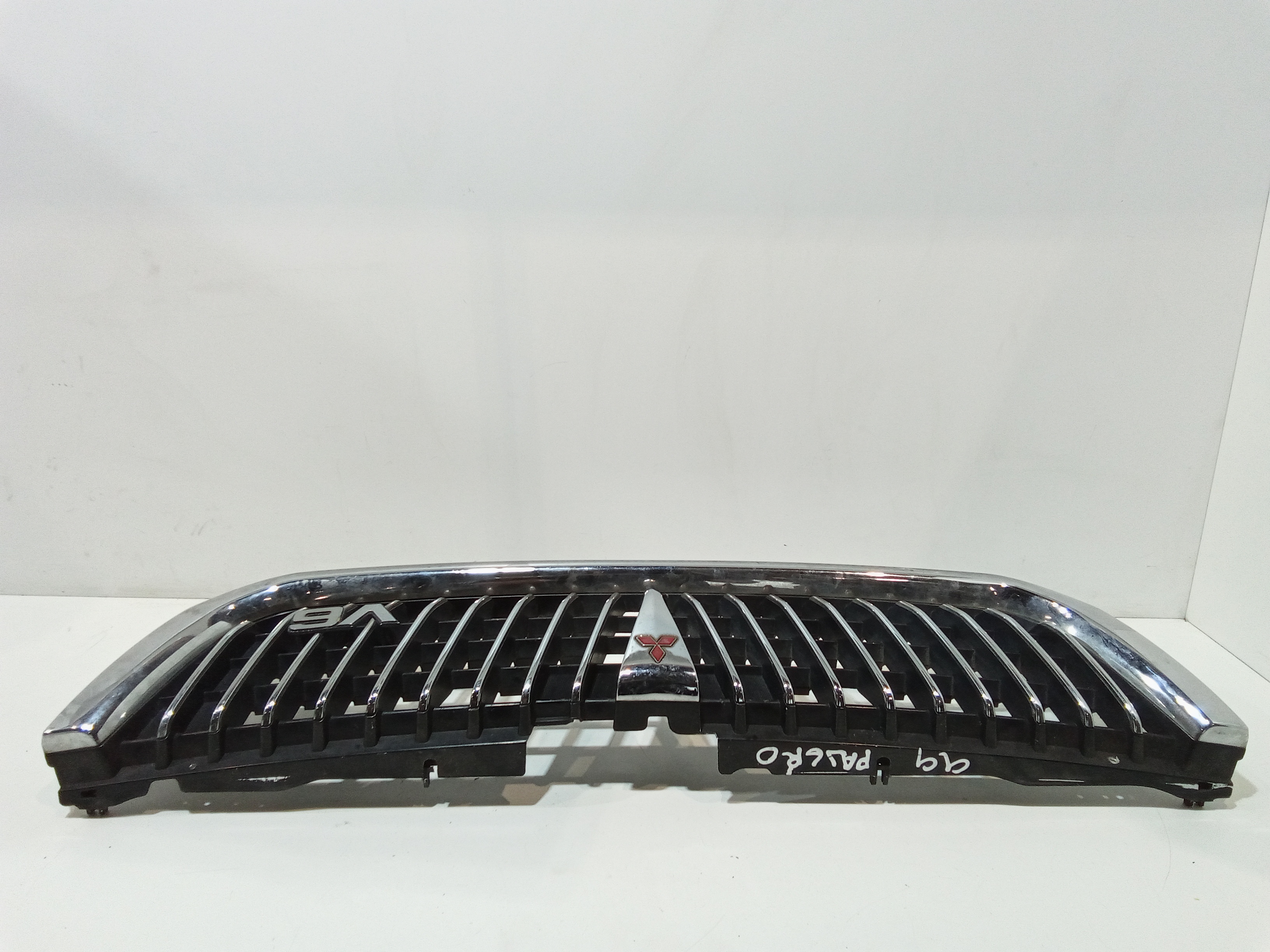 Mascherina anteriore per Mitsubishi Pajero 3 Serie (1998 - 2000)