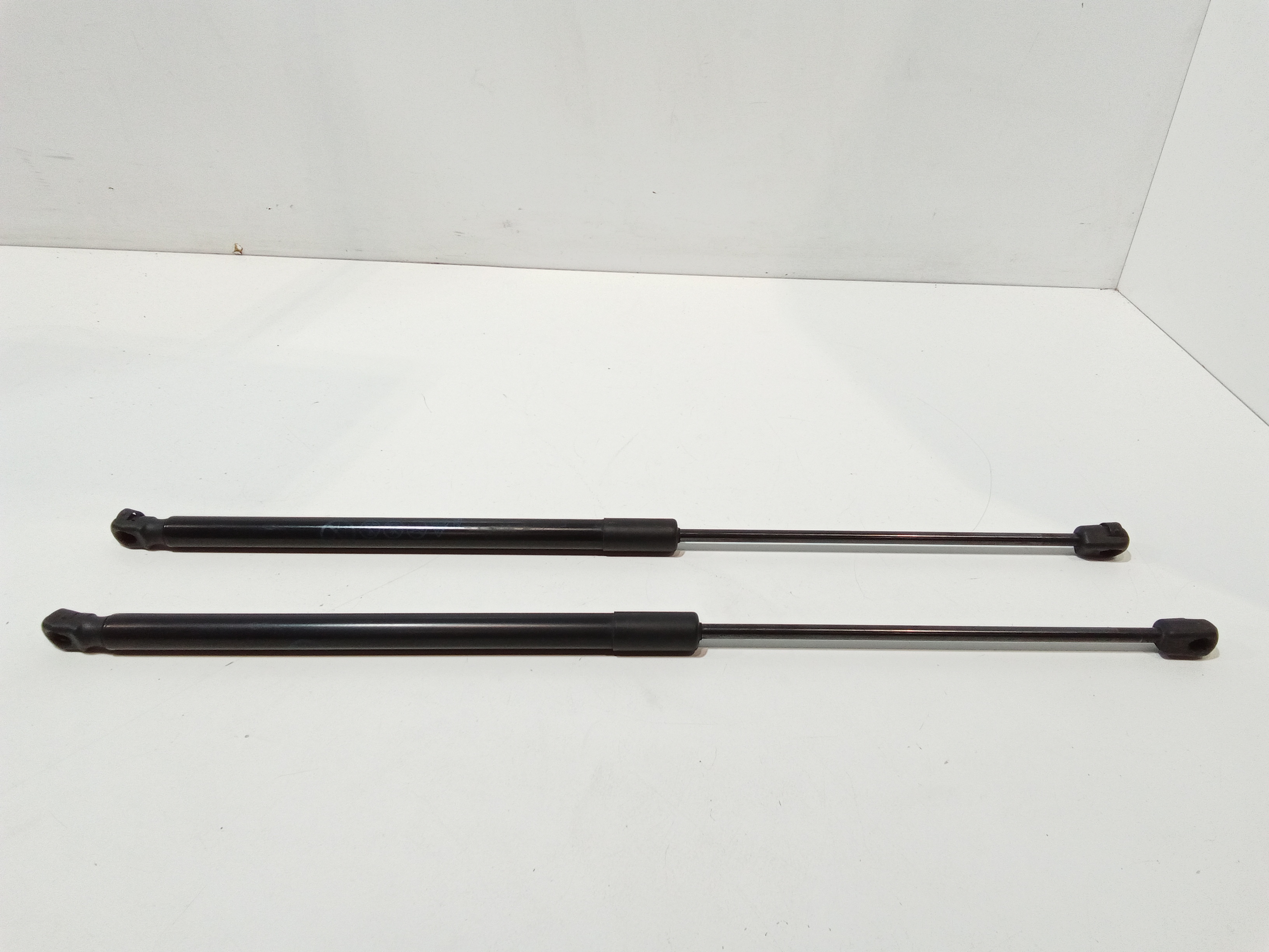 Pistoncini cofano Post. per Ford Fiesta 7 Serie (2017 - >)