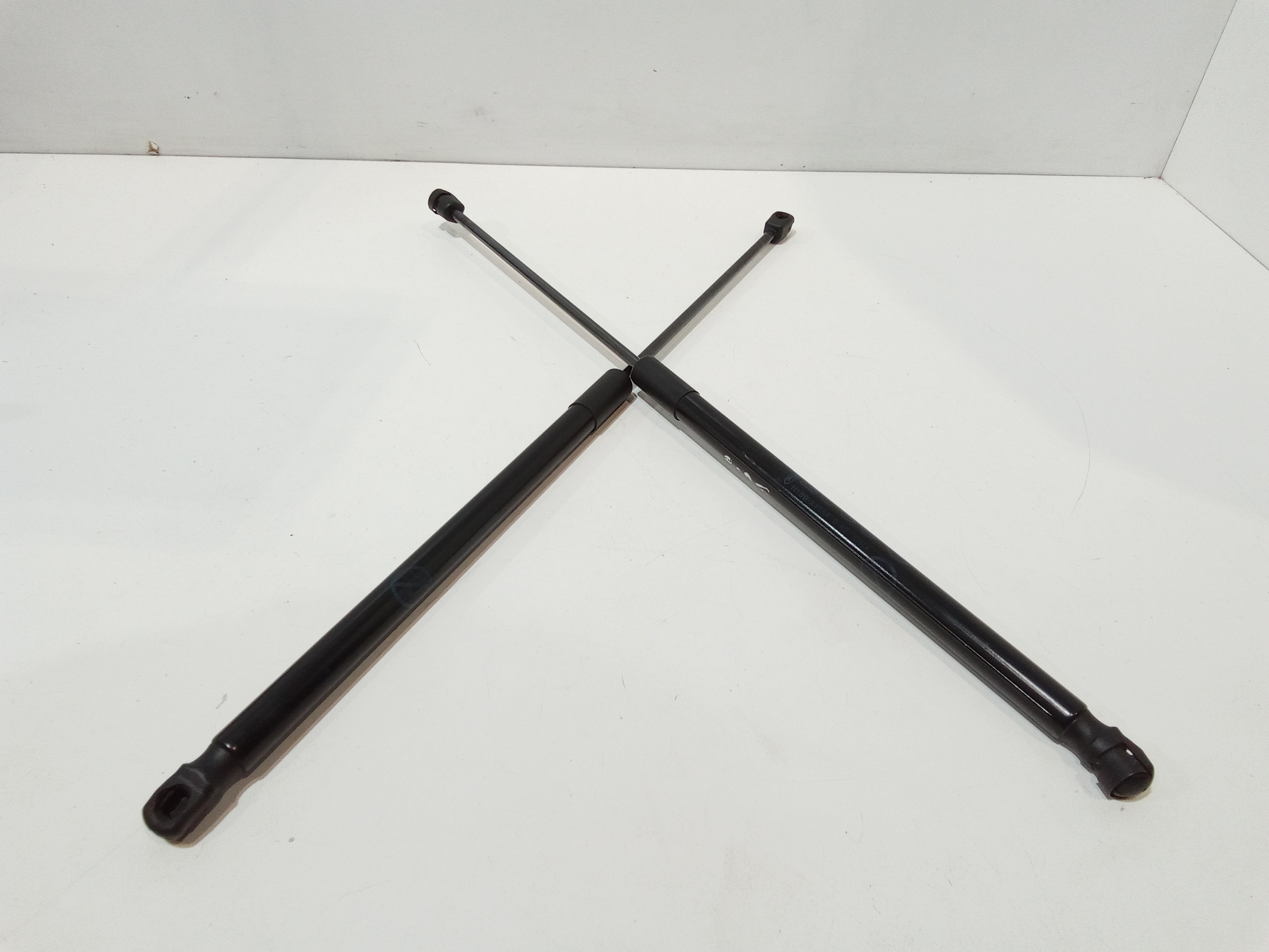 Pistoncini cofano Post. per Ford Fiesta 7 Serie (2017 - >)