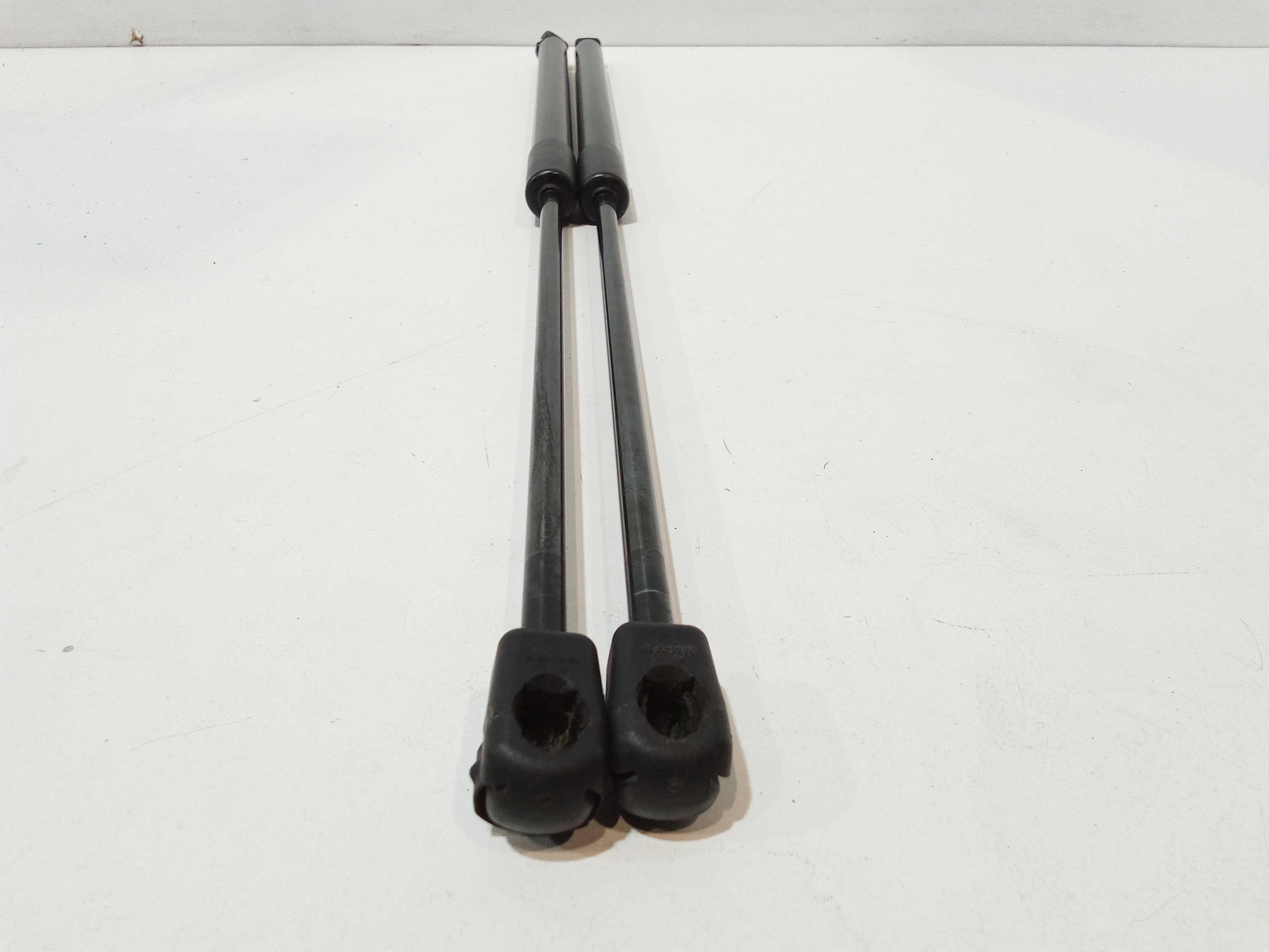 Pistoncini cofano Post. per Ford Fiesta 7 Serie (2017 - >)