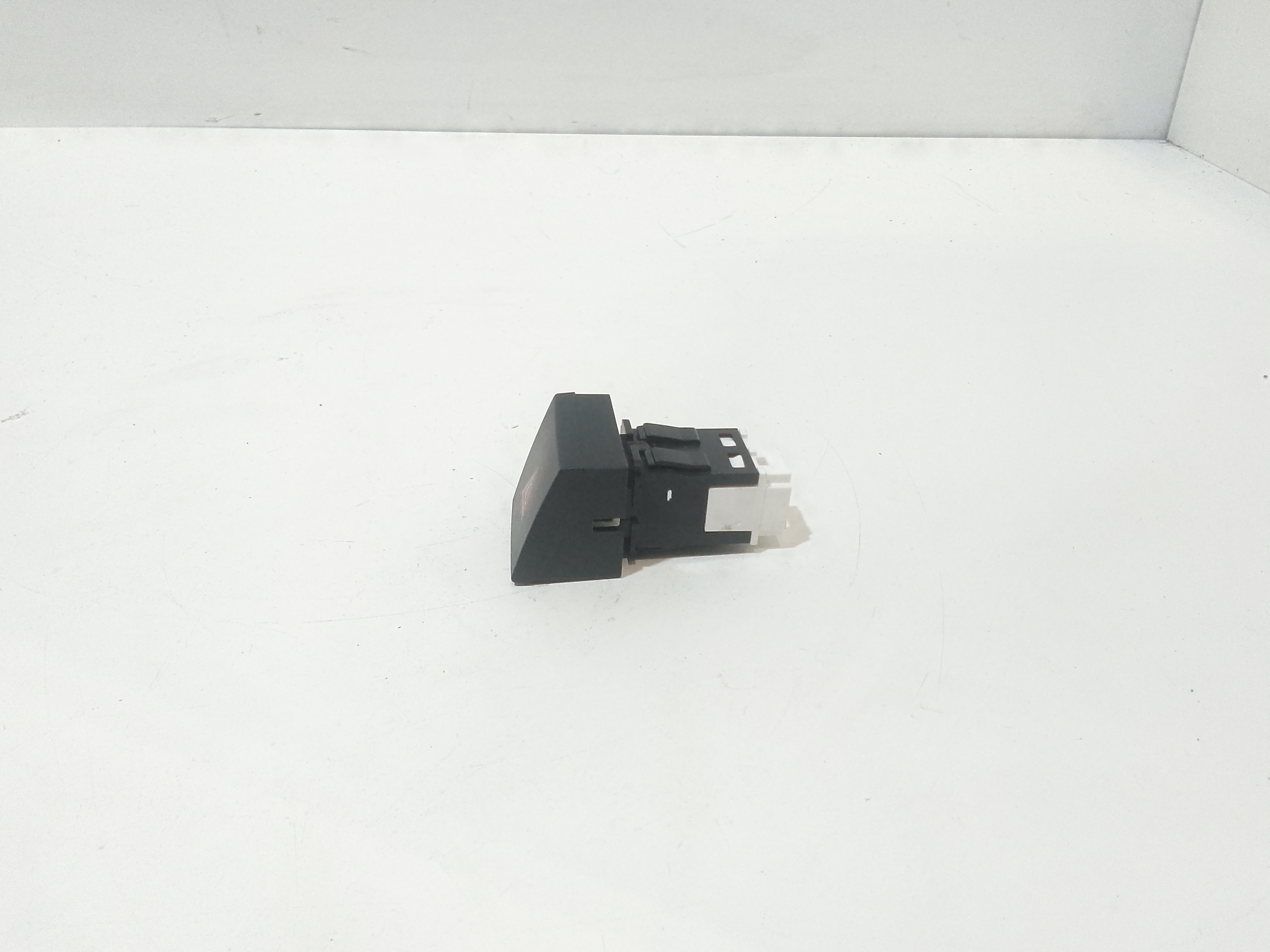 Pulsante luci di emergenza per Peugeot 508 Station Wagon (2011 - In produzione)