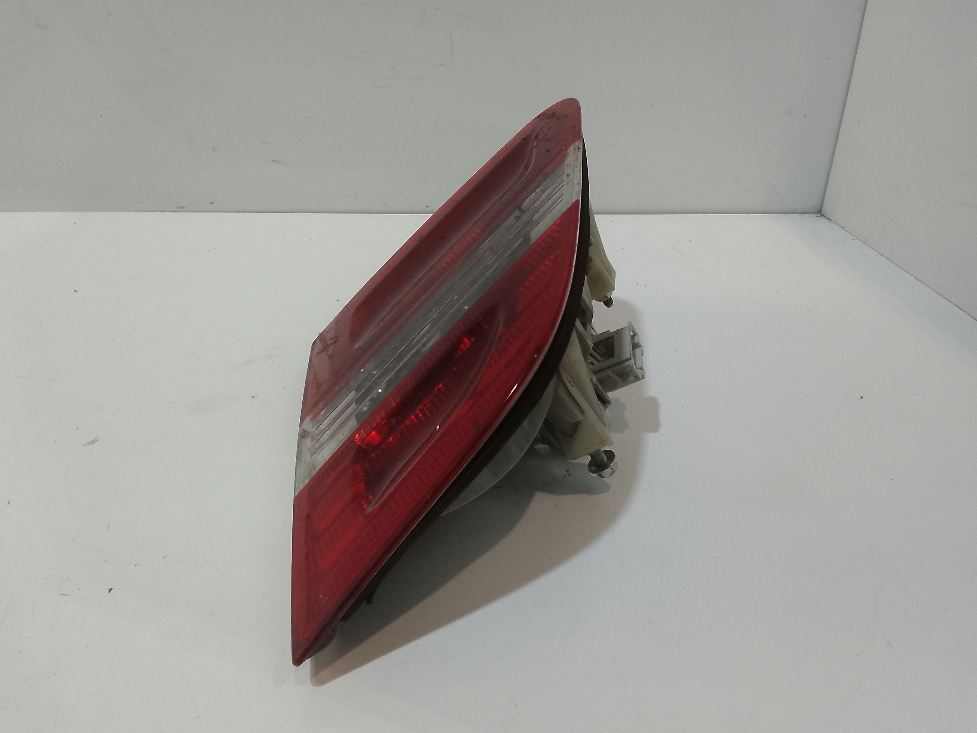 Stop Posteriore Destro Integrato nel Portello per Mercedes Classe B W245 1 Serie (2005 - 2011)