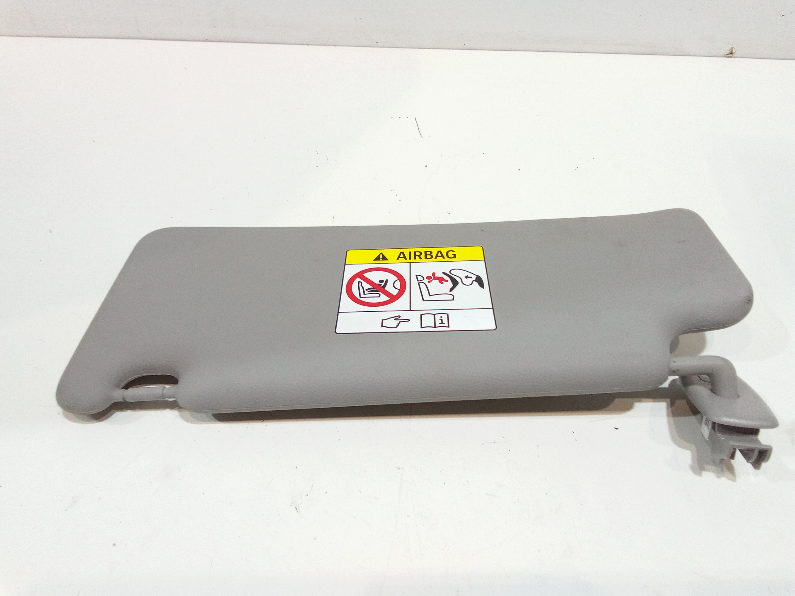 Parasole aletta Lato Passeggero per Bmw Serie 1 F40 (19>) (2019 - In produzione)