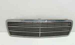 Mascherina anteriore per Mercedes Classe C Berlina W202 2 Serie (1997 - 2000)