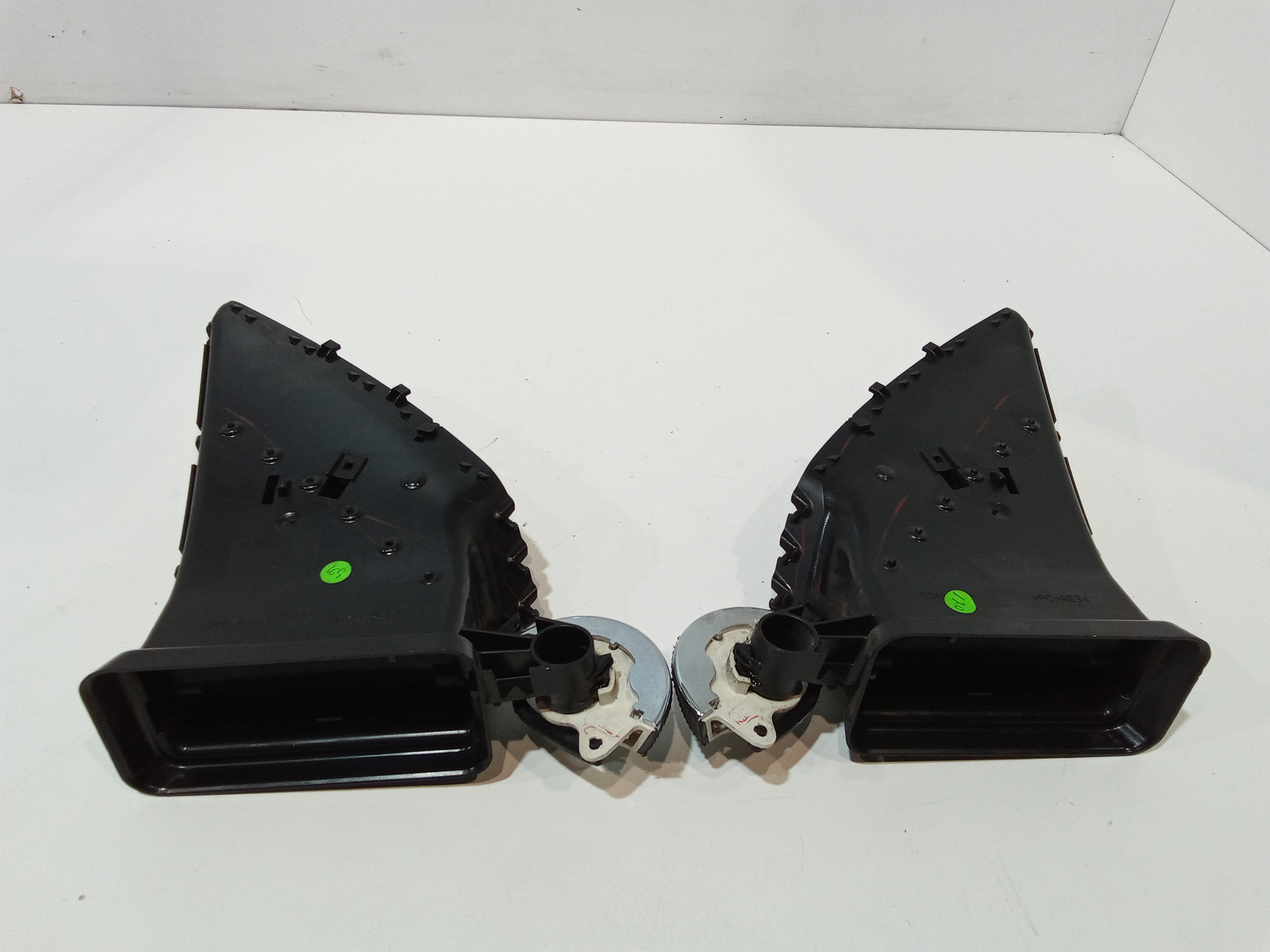 Bocchette Aria Centrale per Ford C - Max Serie (10>) (2010 - In produzione)
