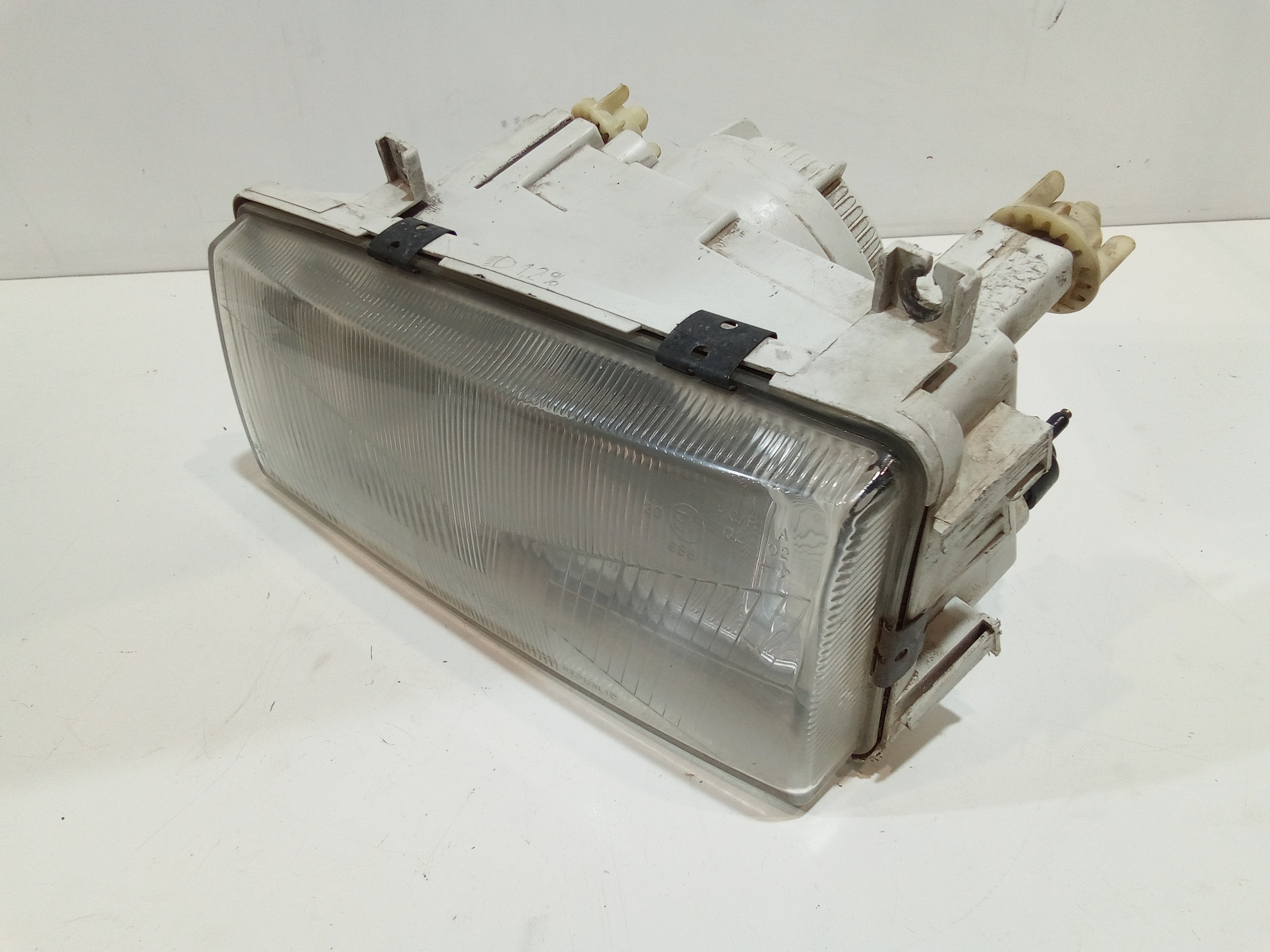 Faro anteriore Sinistro Guida per Skoda Felicia Berlina (1994 - 2001)