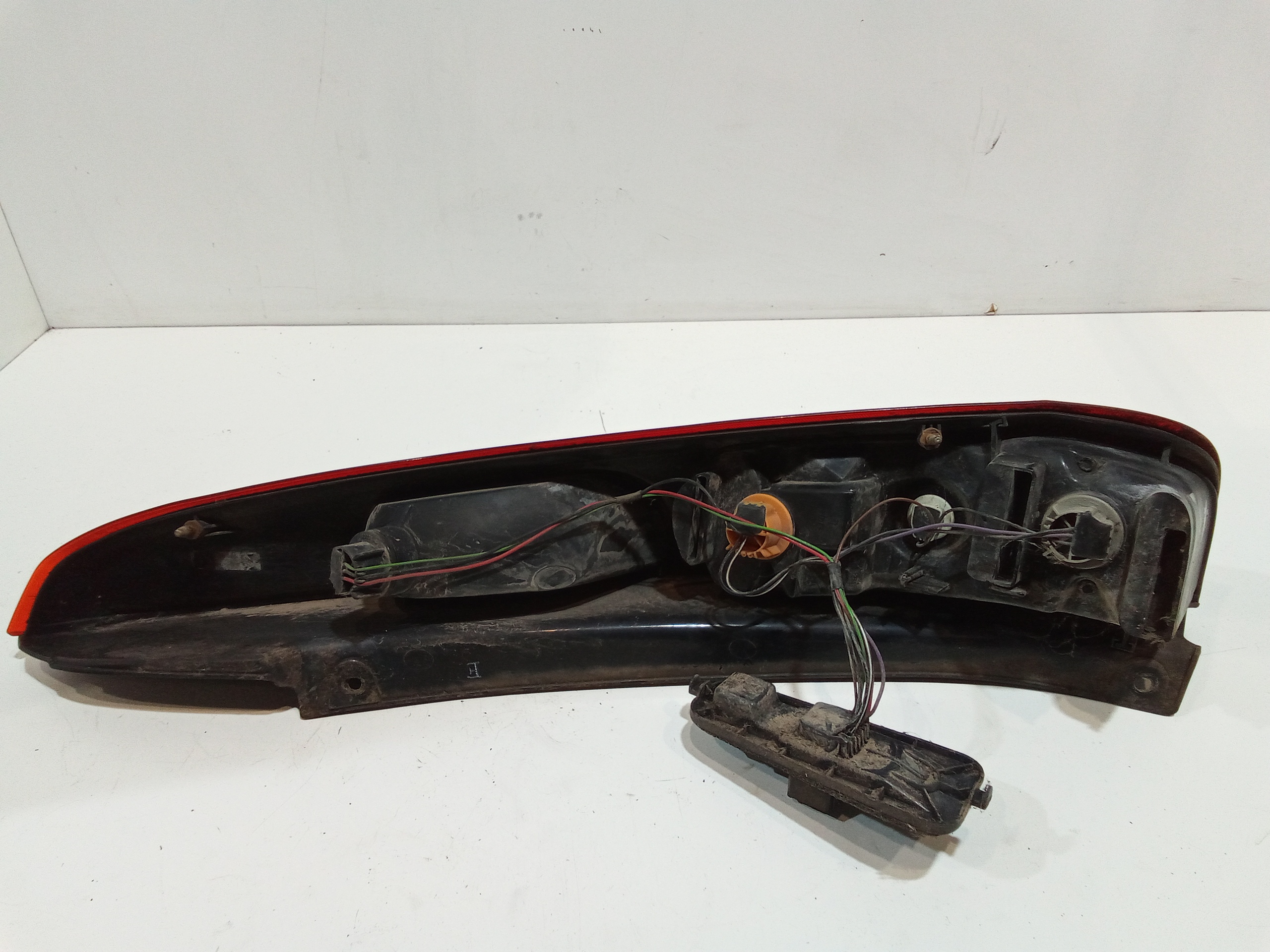 Stop fanale Posteriore sinistro lato Guida per Ford Fiesta 5 Serie (2005 - 2008)