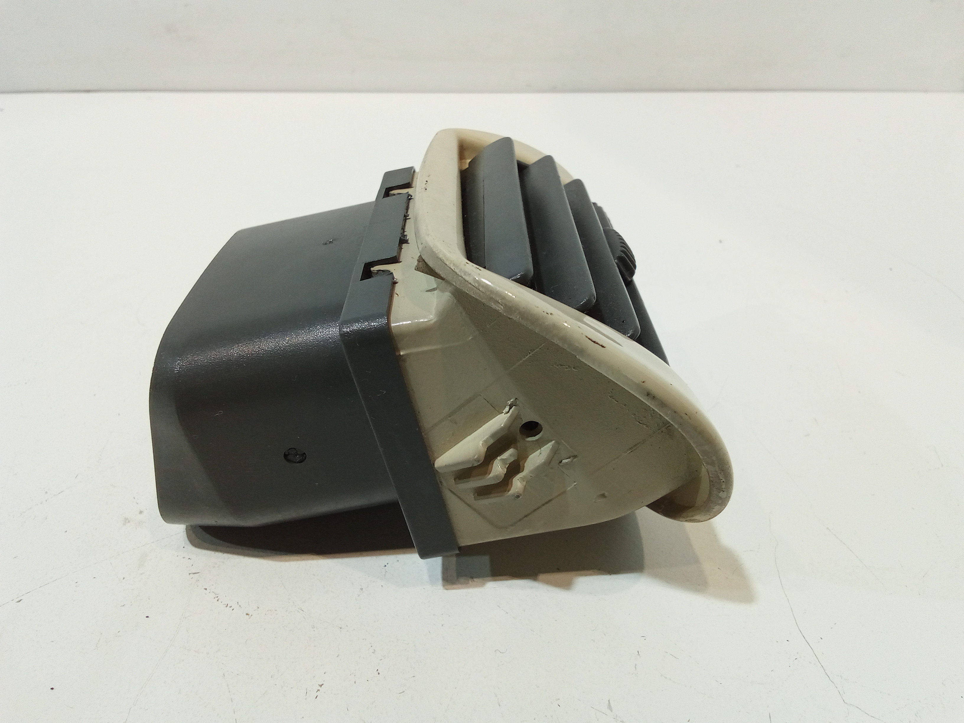 Bocchetta aria cruscotto lato passeggero per Fiat Seicento Serie (00>05) (2000 - 2005)