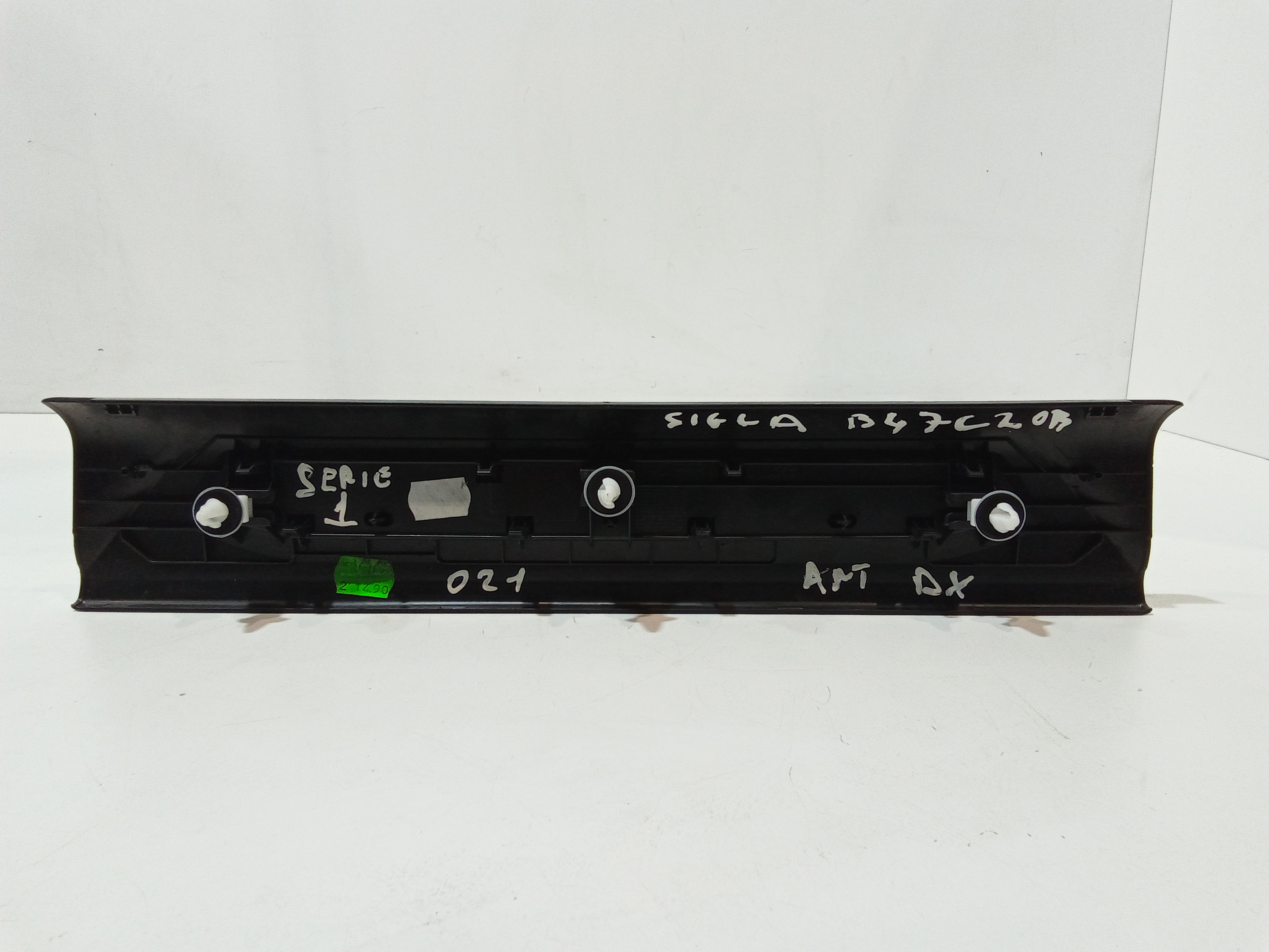 Batticalcagno Anteriore Destro per Bmw Serie 1 F40 (19>) (2019 - In produzione)