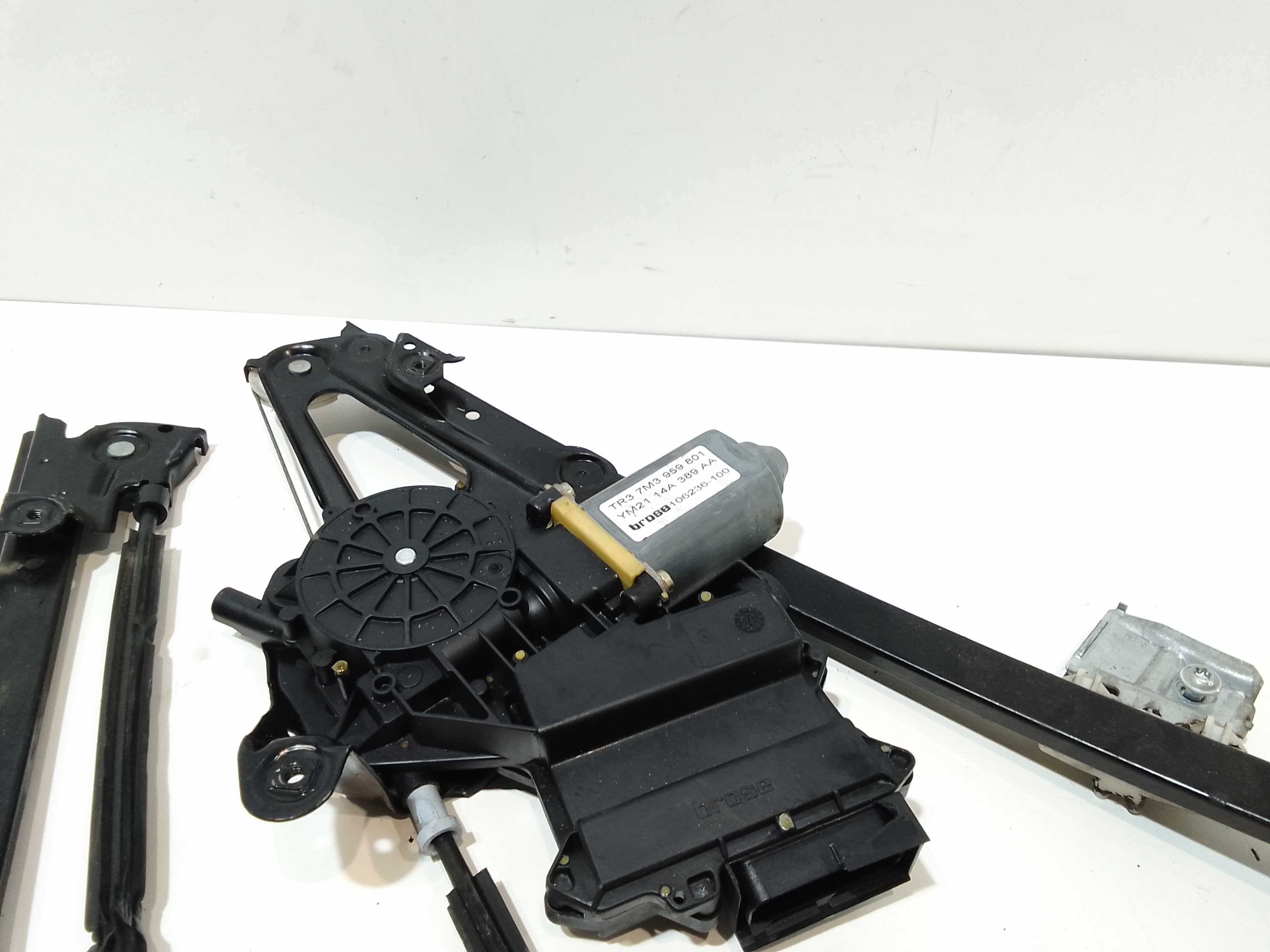 Cremagliera anteriore sinistra Guida per Ford Galaxy Serie (vy) (00>06) (2000 - 2006)