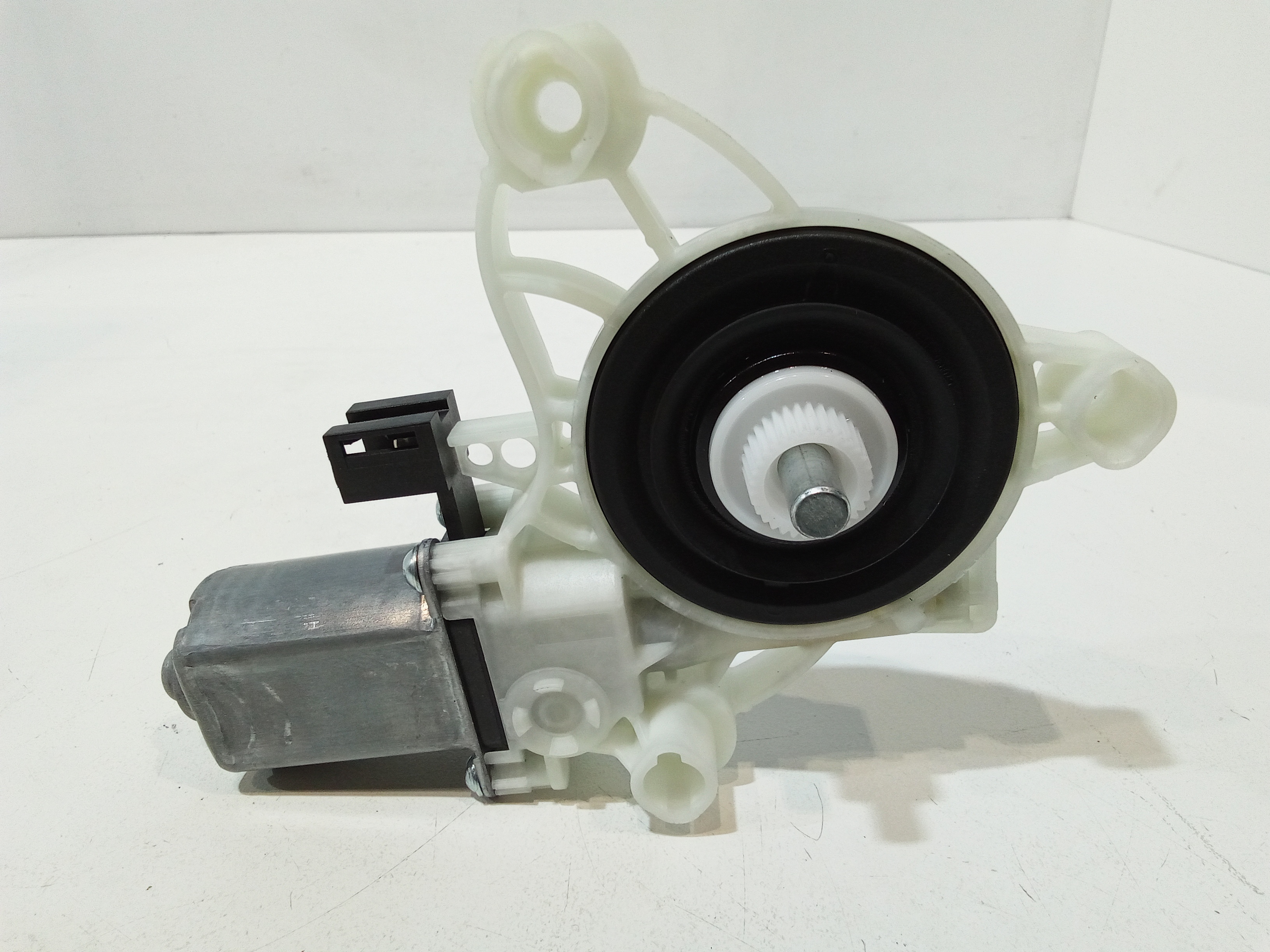 Motorino Alzavetro anteriore destra per Mercedes Classe A Serie (w177) (18>) (2018 - In produzione)