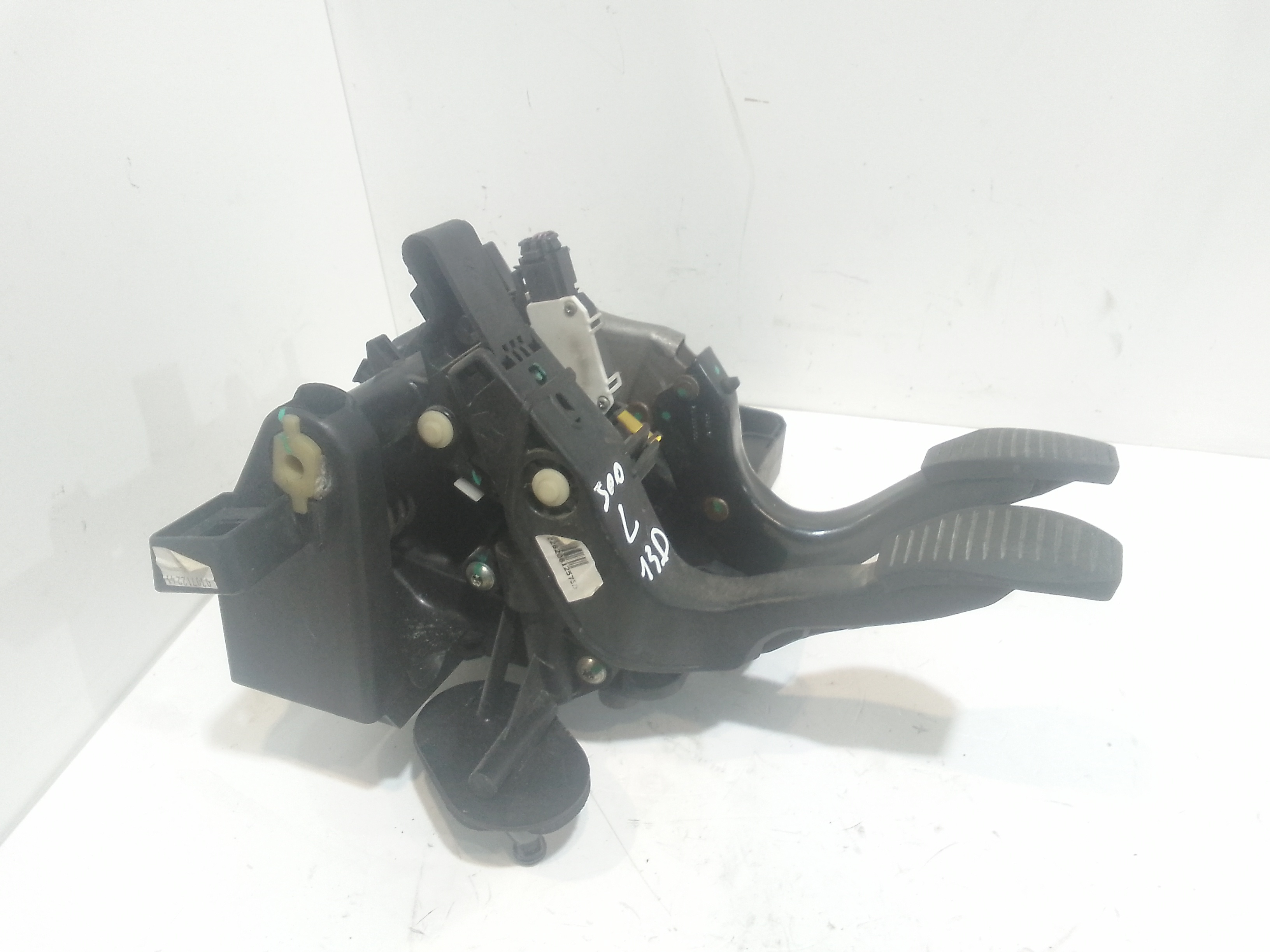 Pedaliera Freno + frizione per Fiat 500 L Serie (351_352) (12>) (2012 - In produzione)