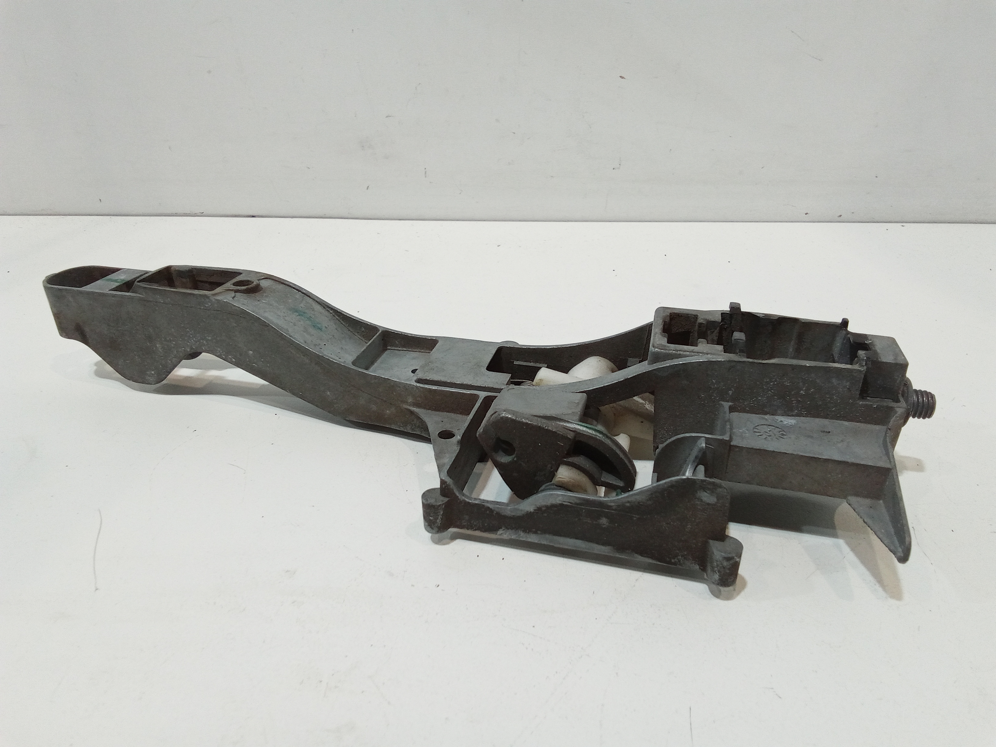 Supporto maniglia anteriore destra per Peugeot 207 1 Serie (2006 - 2009)