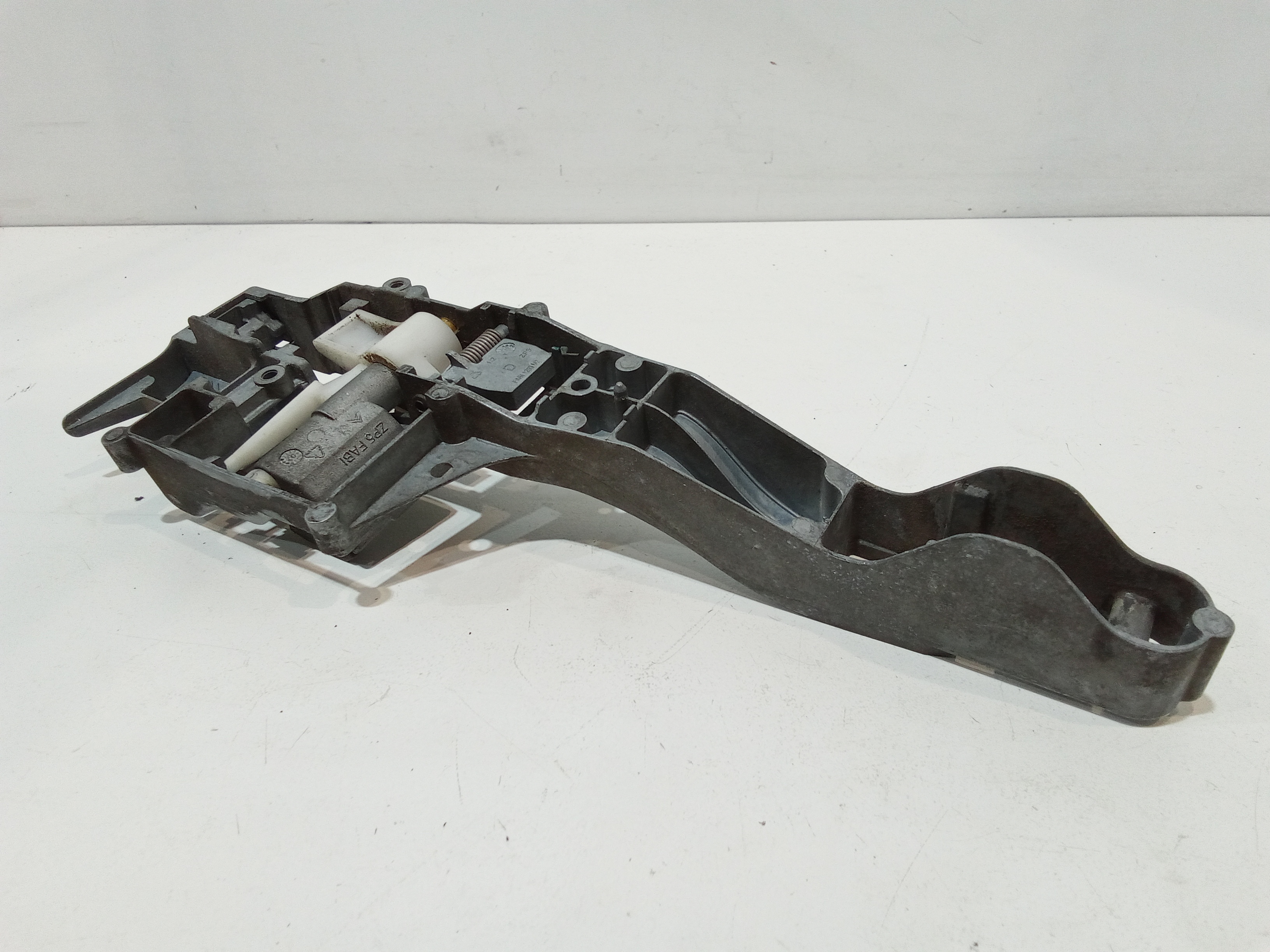 Supporto maniglia anteriore destra per Peugeot 207 1 Serie (2006 - 2009)