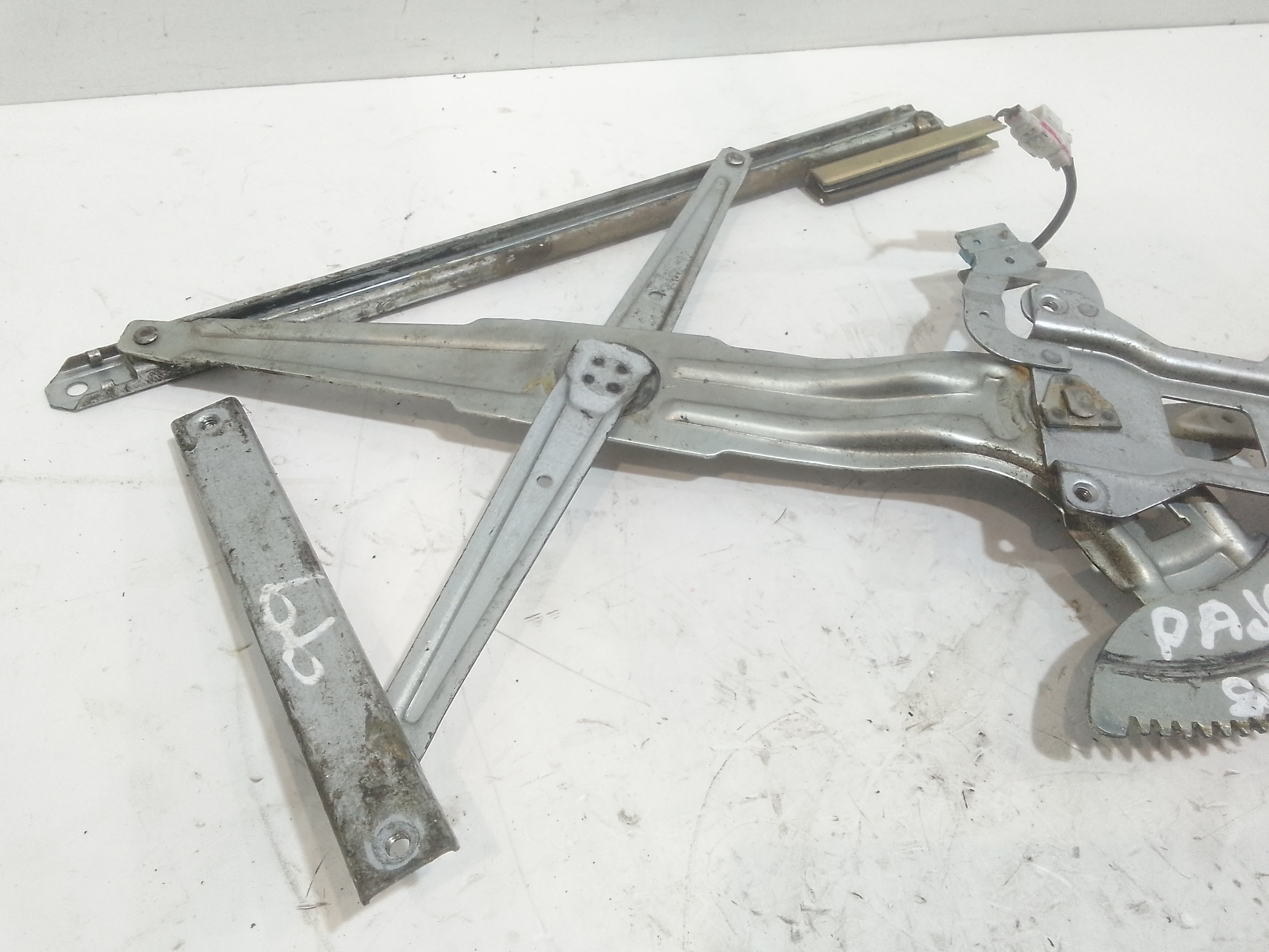 Cremagliera anteriore sinistra Guida per Mitsubishi Pajero Sport (1999 - In produzione)