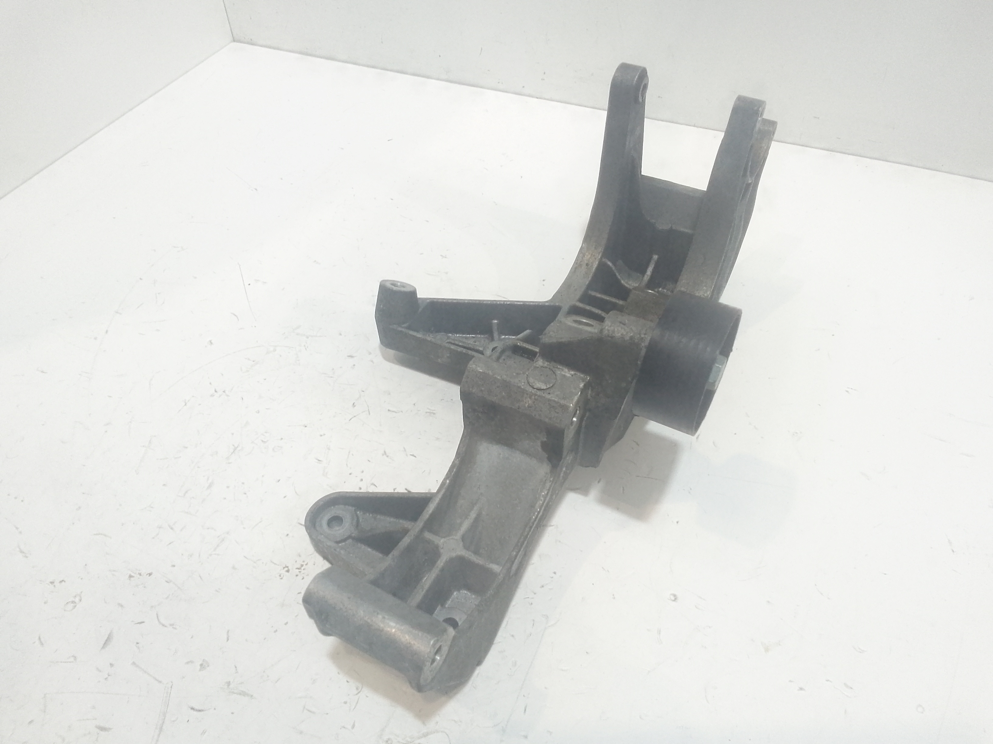 Supporto alternatore per Porsche Cayenne 1 Serie (2002 - 2007)