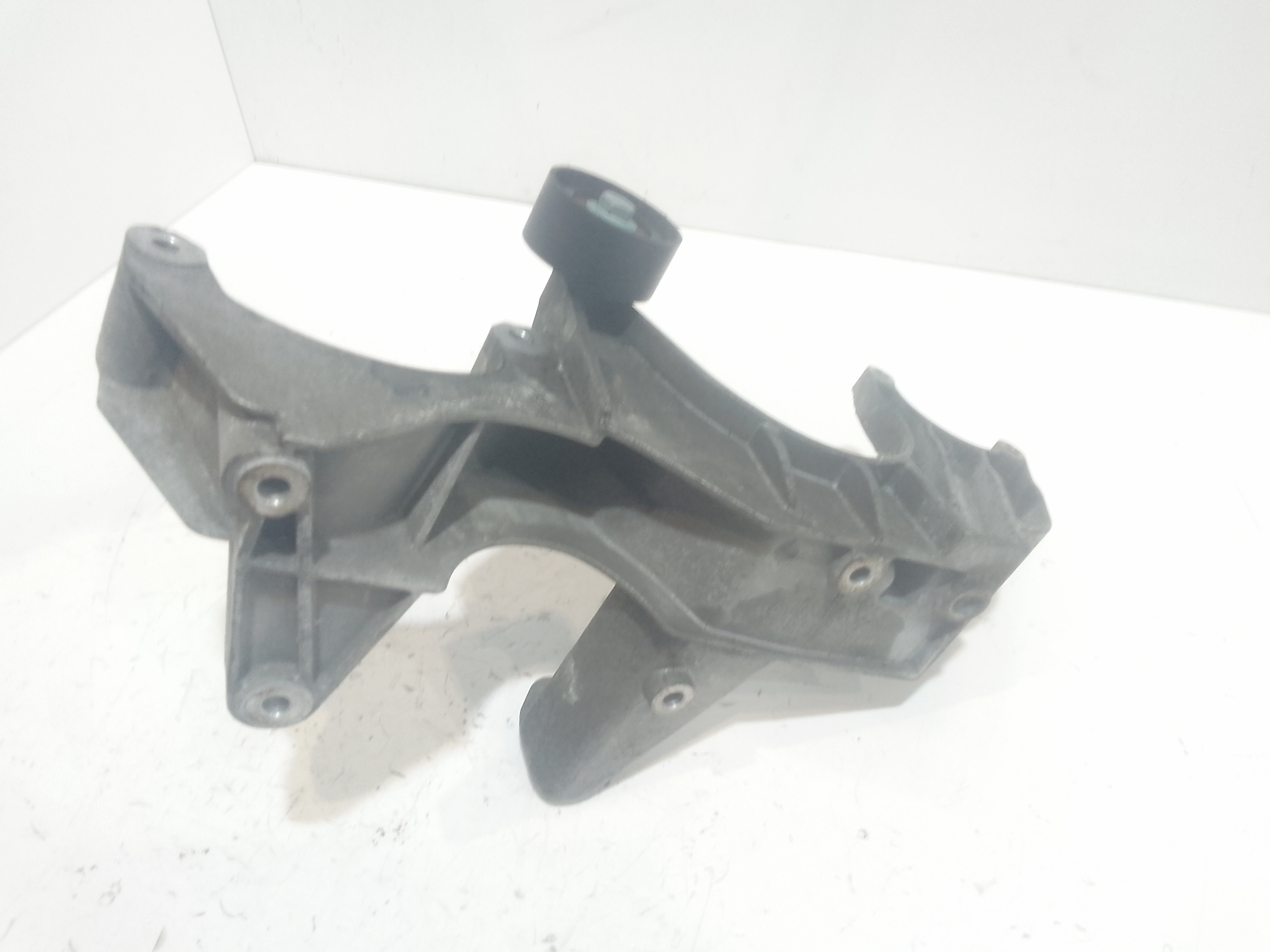 Supporto alternatore per Porsche Cayenne 1 Serie (2002 - 2007)