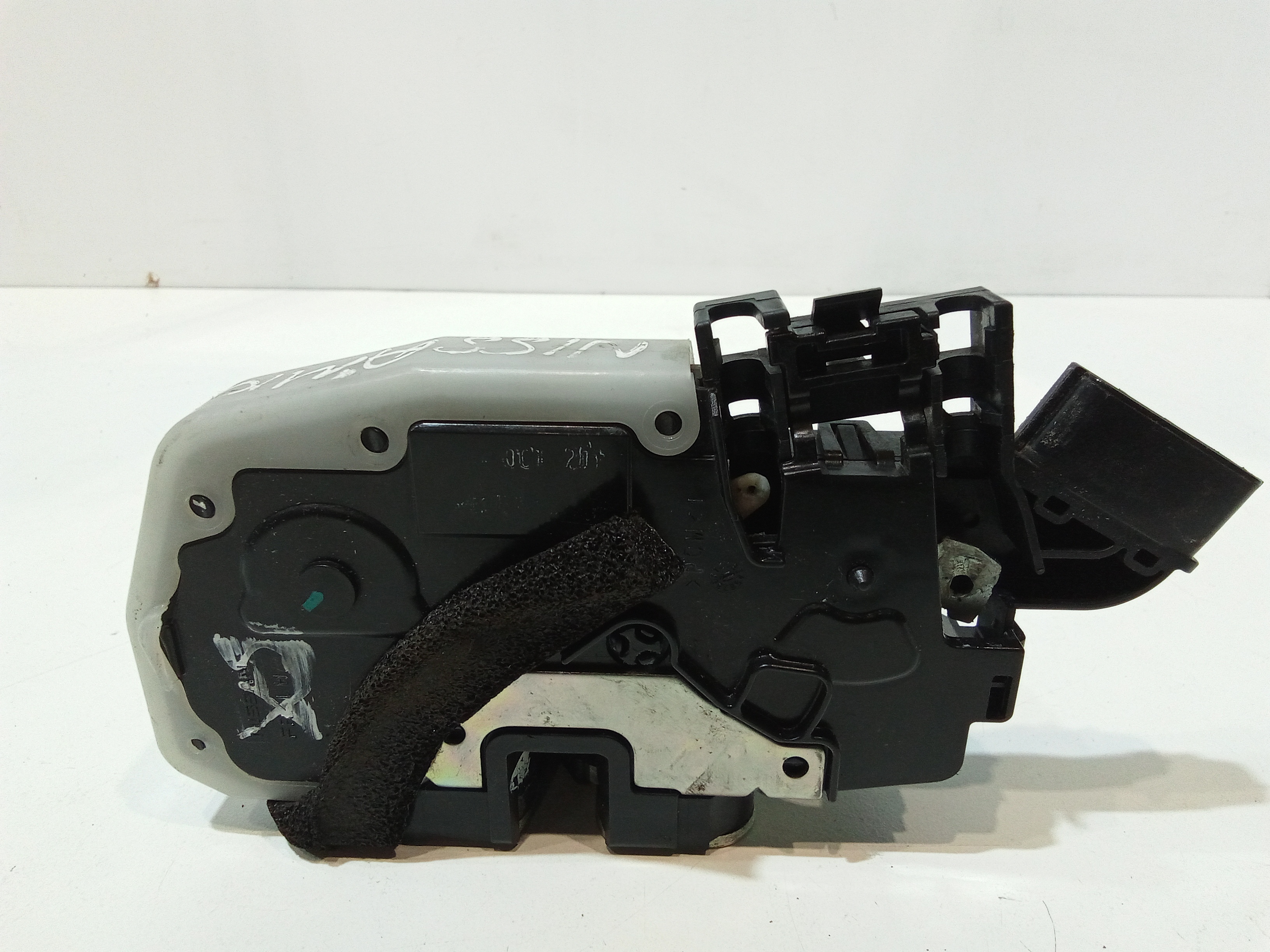 Serratura Anteriore Sinistra per Nissan Micra 7 Serie (2010 - 2016)