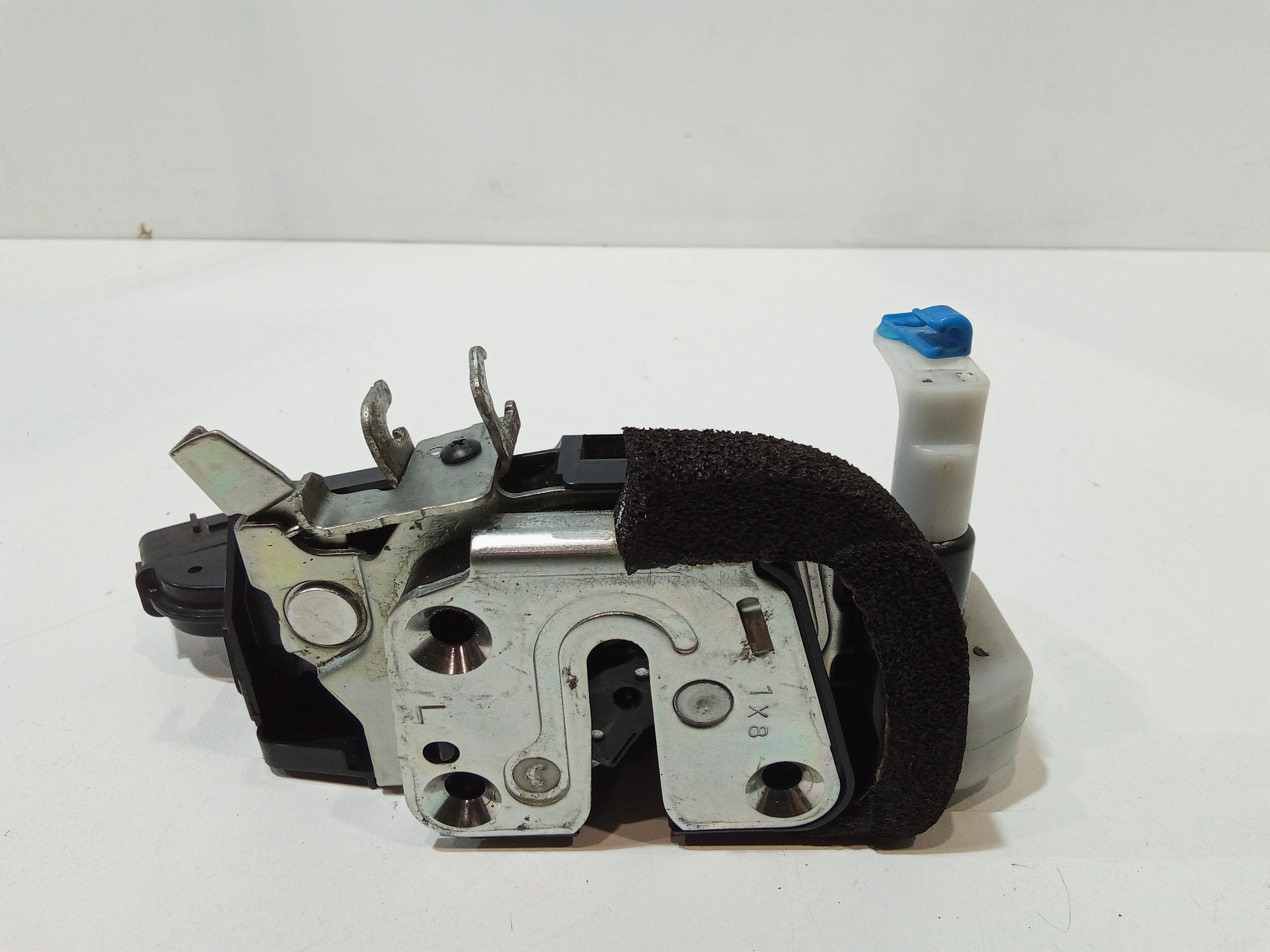 Serratura Anteriore Sinistra per Nissan Micra 7 Serie (2010 - 2016)