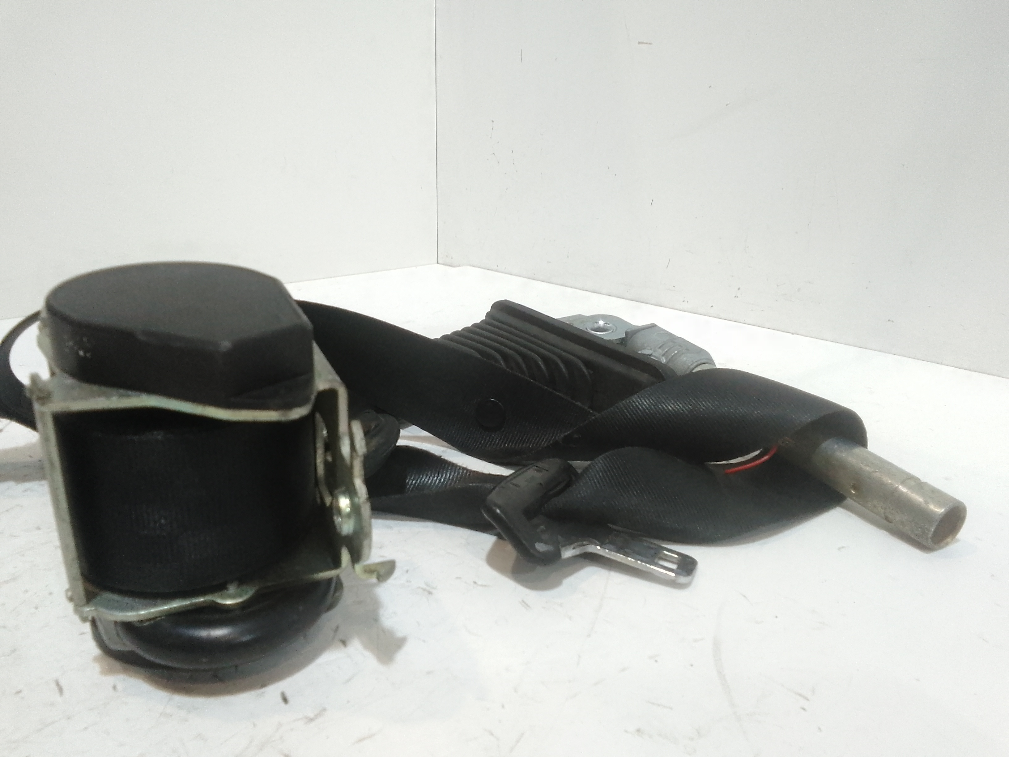 Cintura di sicurezza anteriore sinistra per Nissan Qashqai 1 Serie (2006 - 2009)