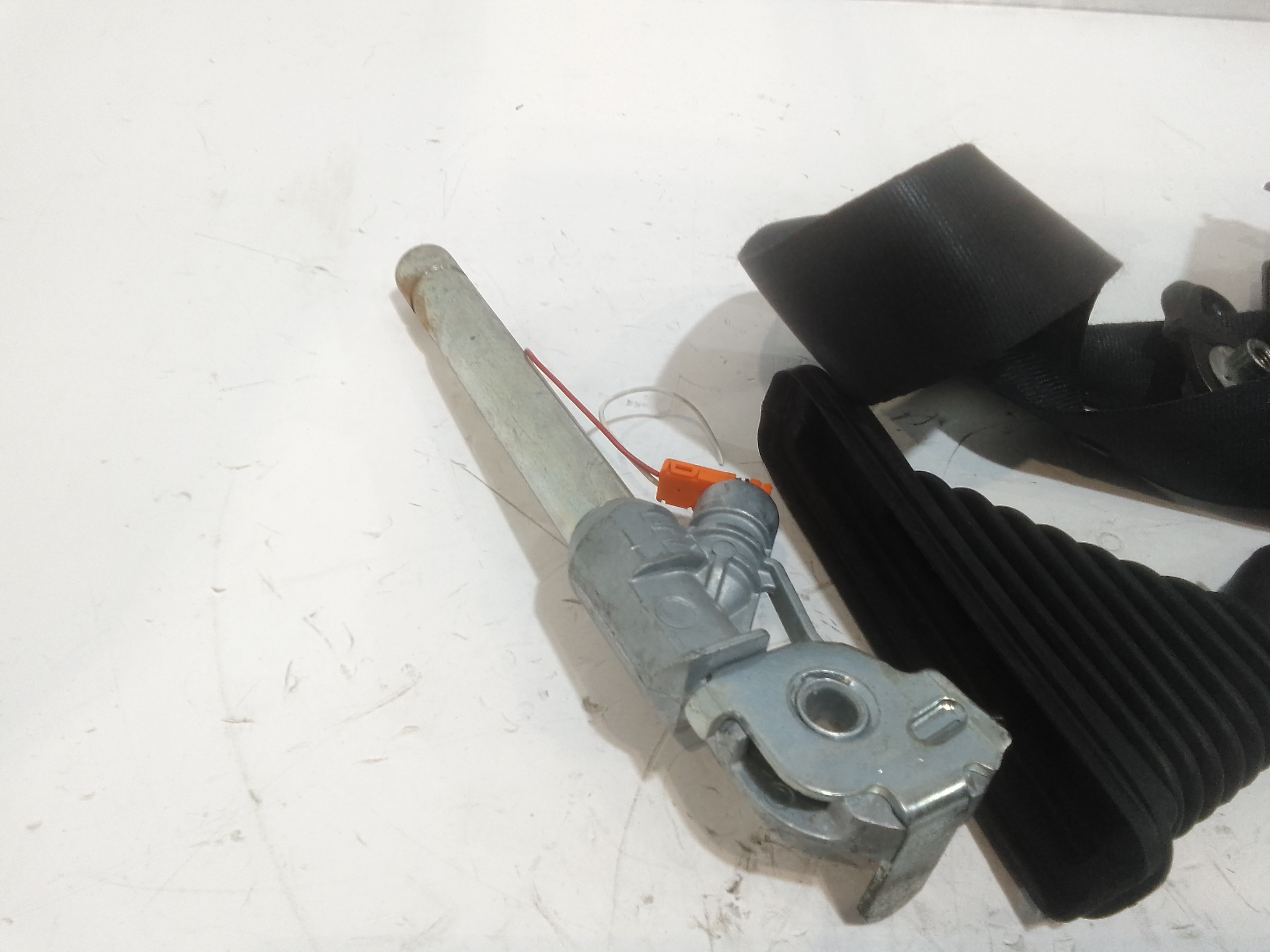 Cintura di sicurezza anteriore sinistra per Nissan Qashqai 1 Serie (2006 - 2009)