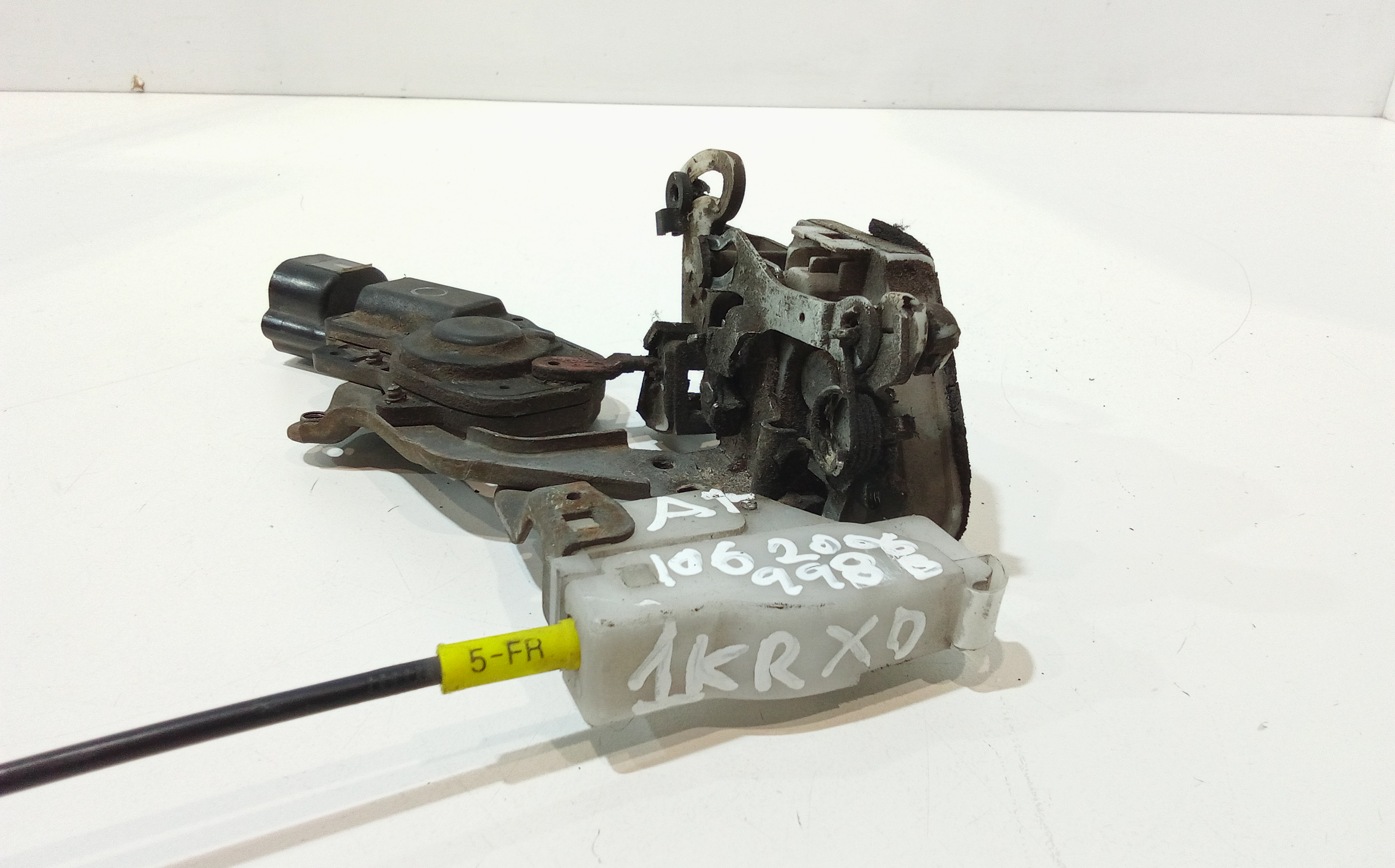 Serratura Anteriore Destra per Peugeot 107 1 Serie (2005 - In produzione)