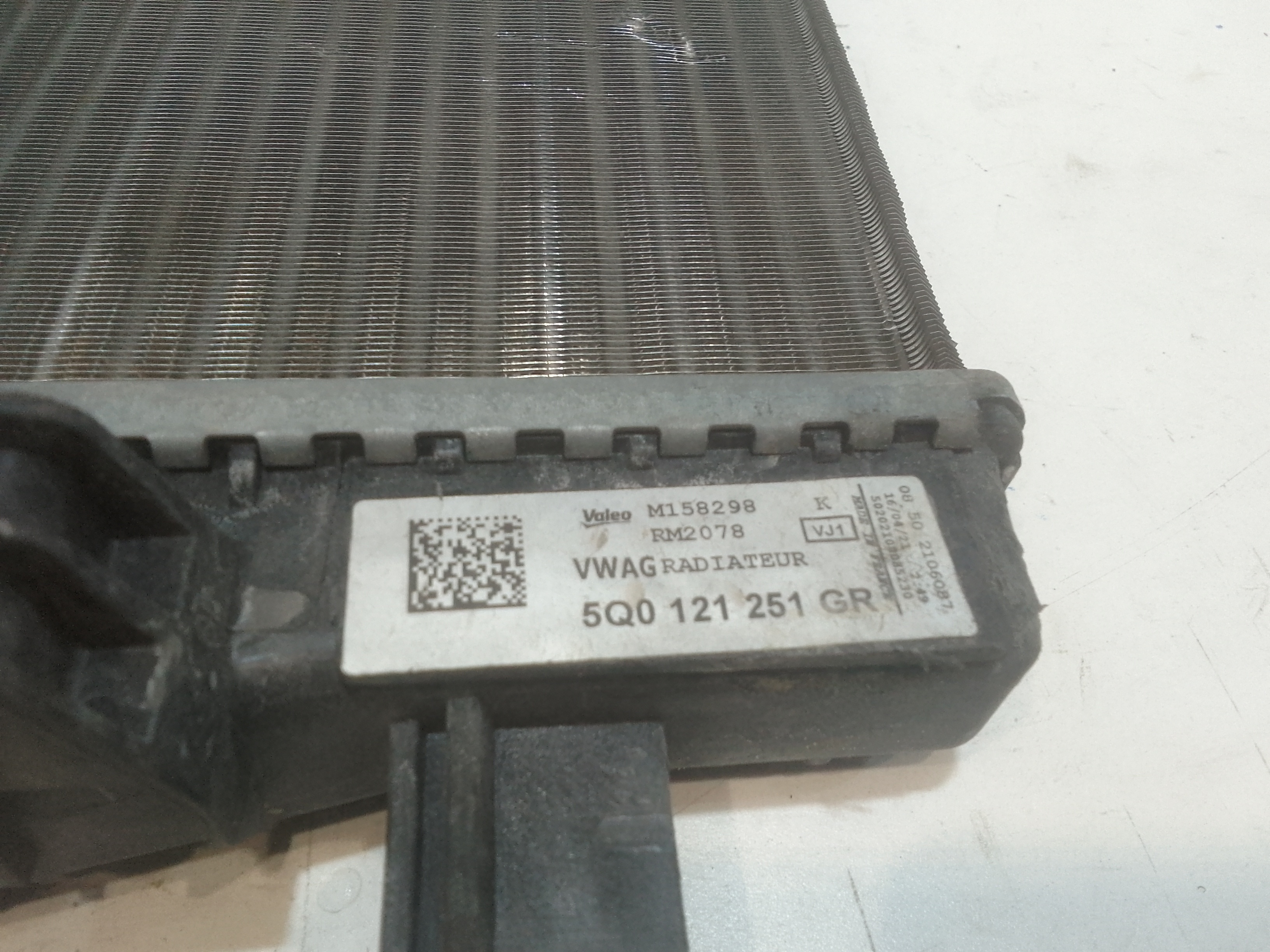 Radiatore acqua per Volkswagen Golf VIII (2019 - 2023)