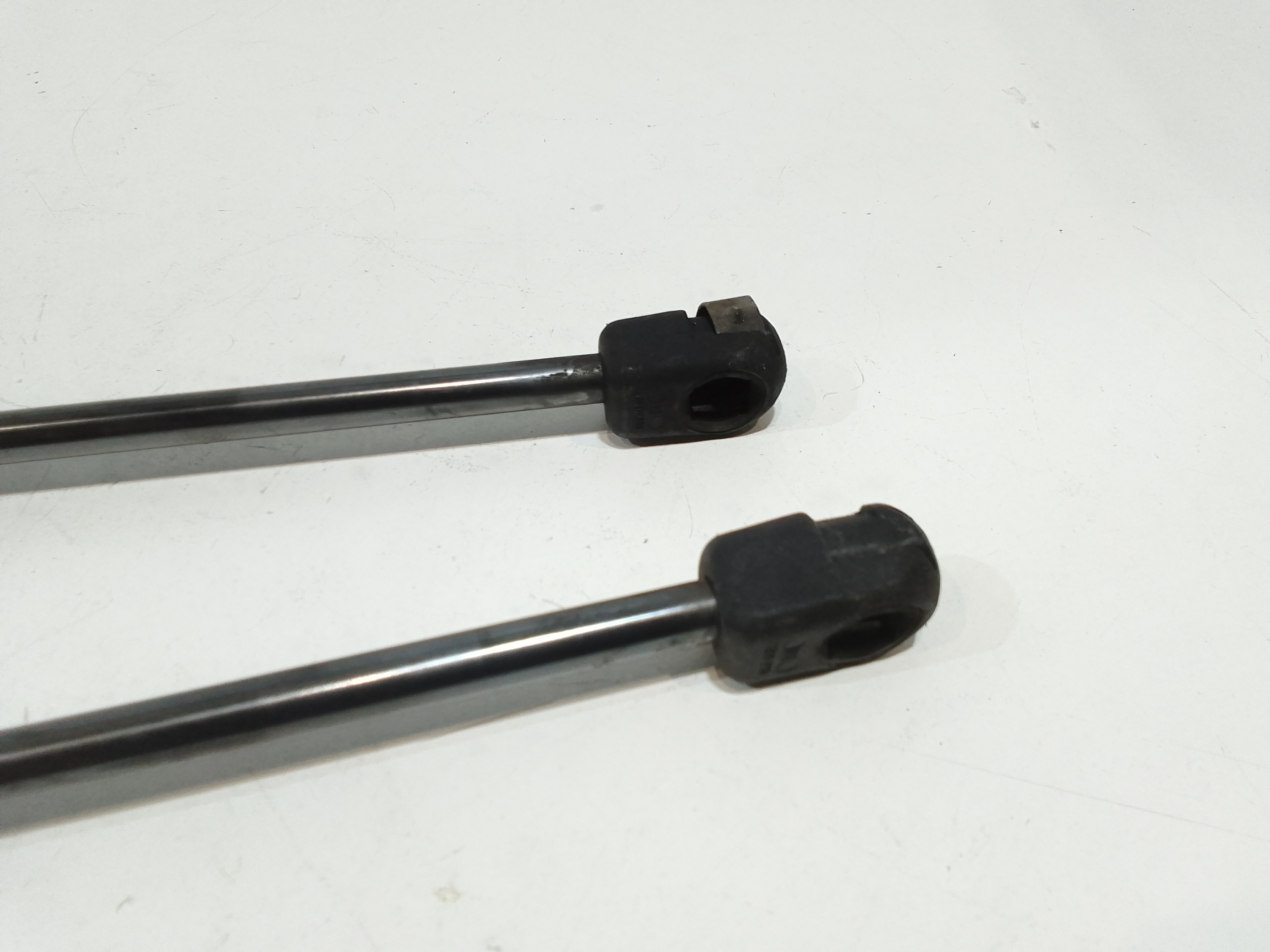 Pistoncini cofano ant per Mini Countryman 1 Serie (2010 - In produzione)