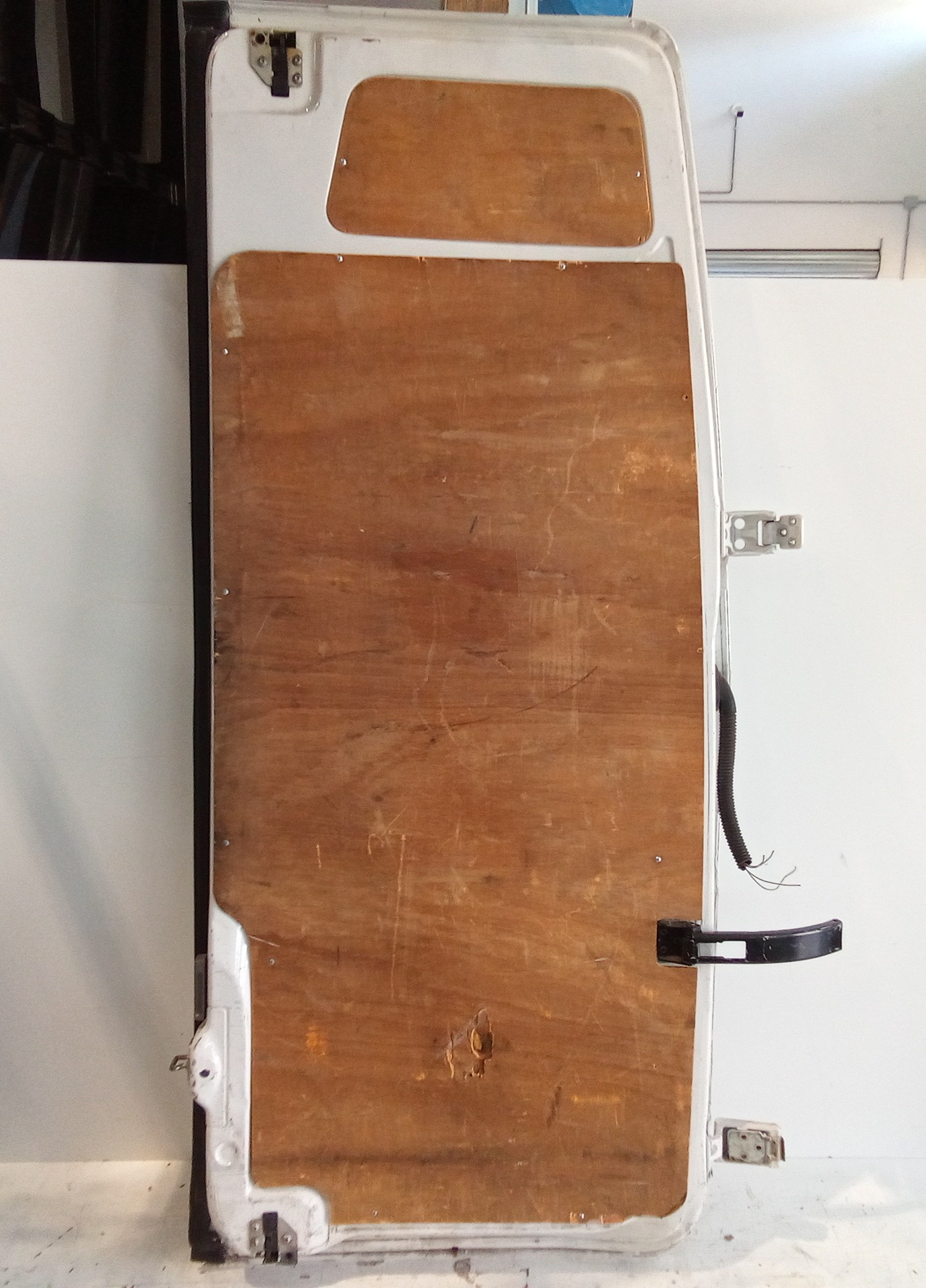 Porta carico posteriore a battente SX lato guida Non vetrata per Volkswagen Crafter Combi (2e) (06>) (2006 - In produzione)