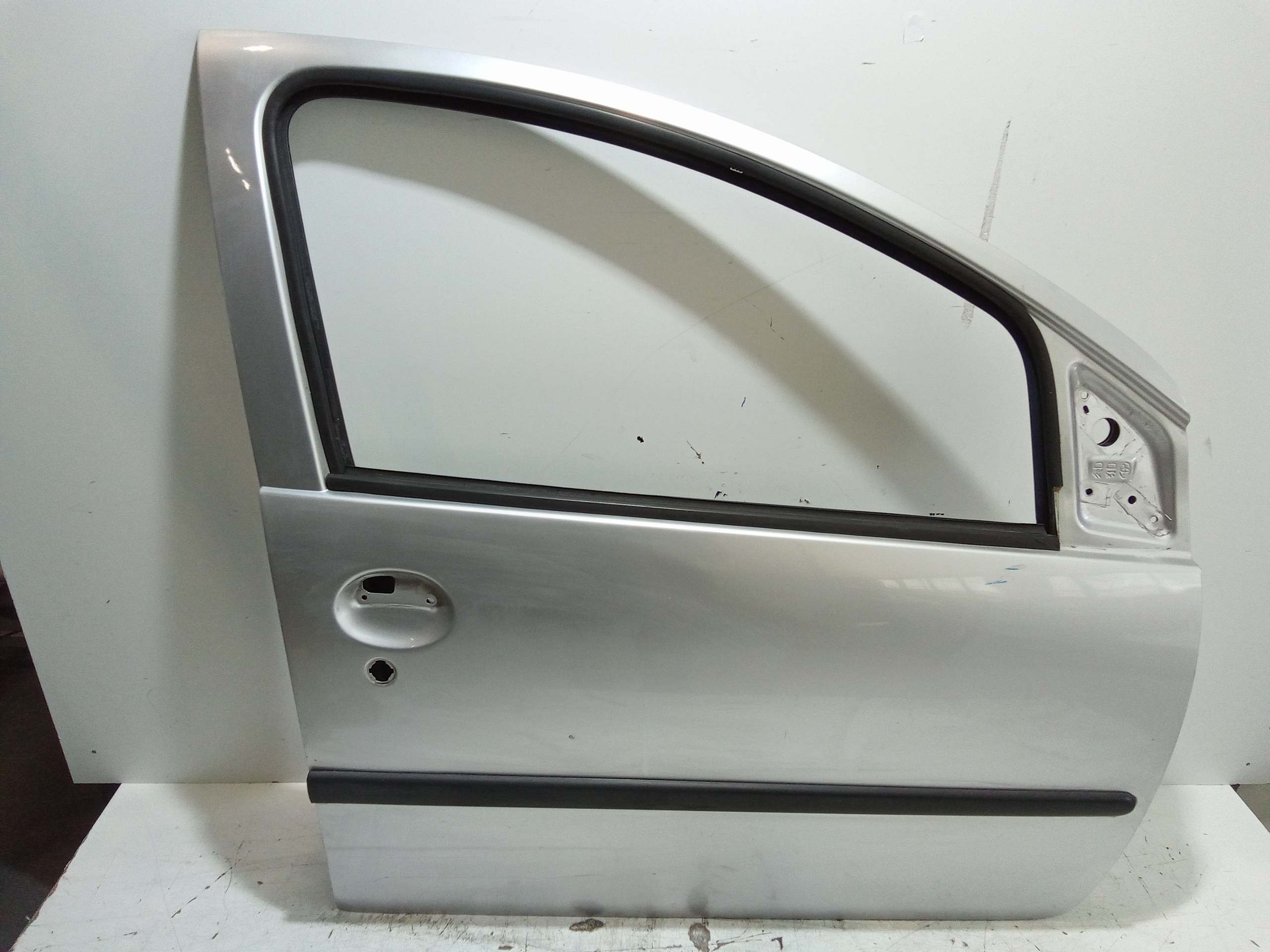 Portiera anteriore Destra per Peugeot 107 1 Serie (2005 - In produzione)