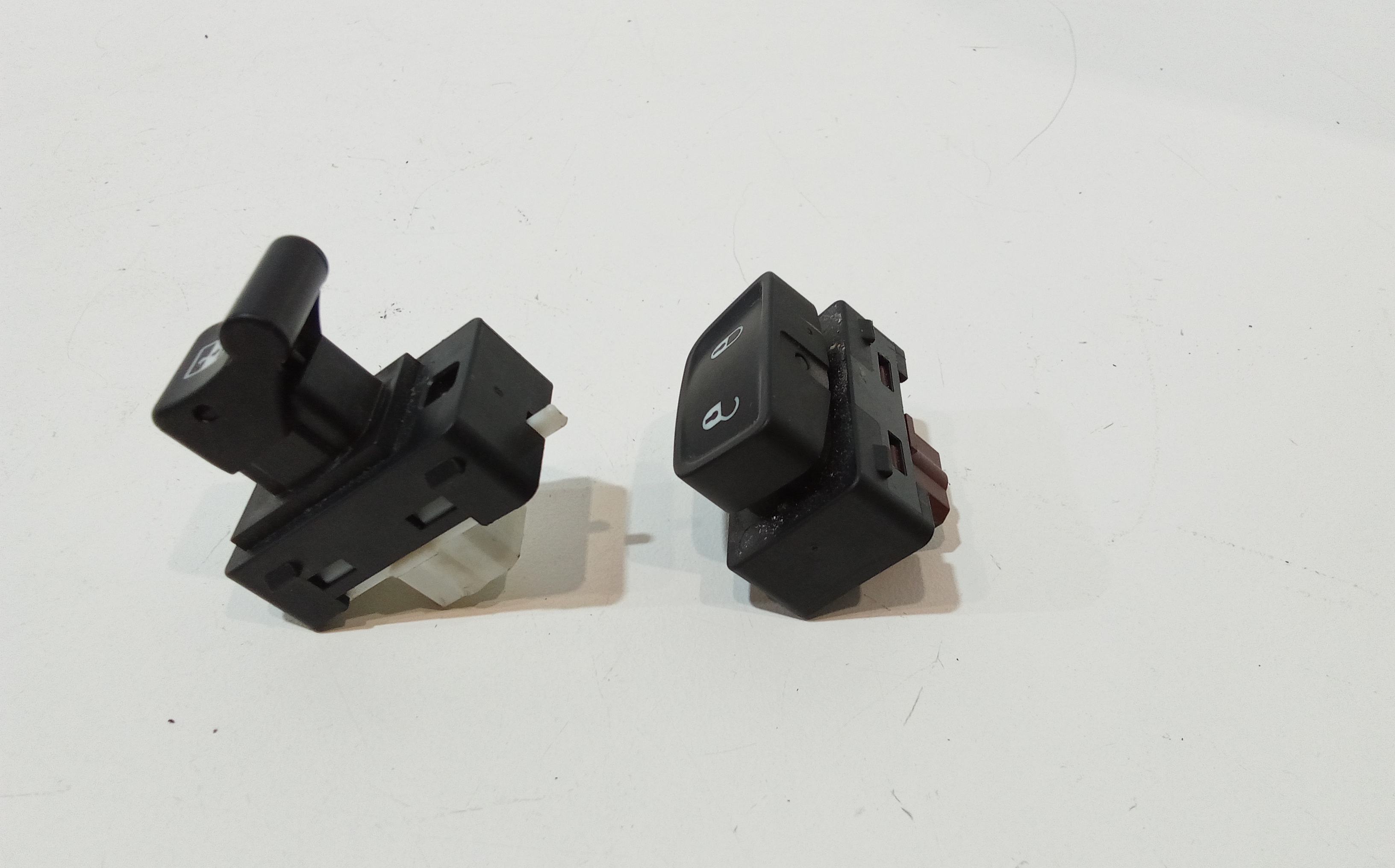 Pulsantiera Anteriore Destra Passeggero per Jeep Renegade Serie (14>) (2014 - In produzione)