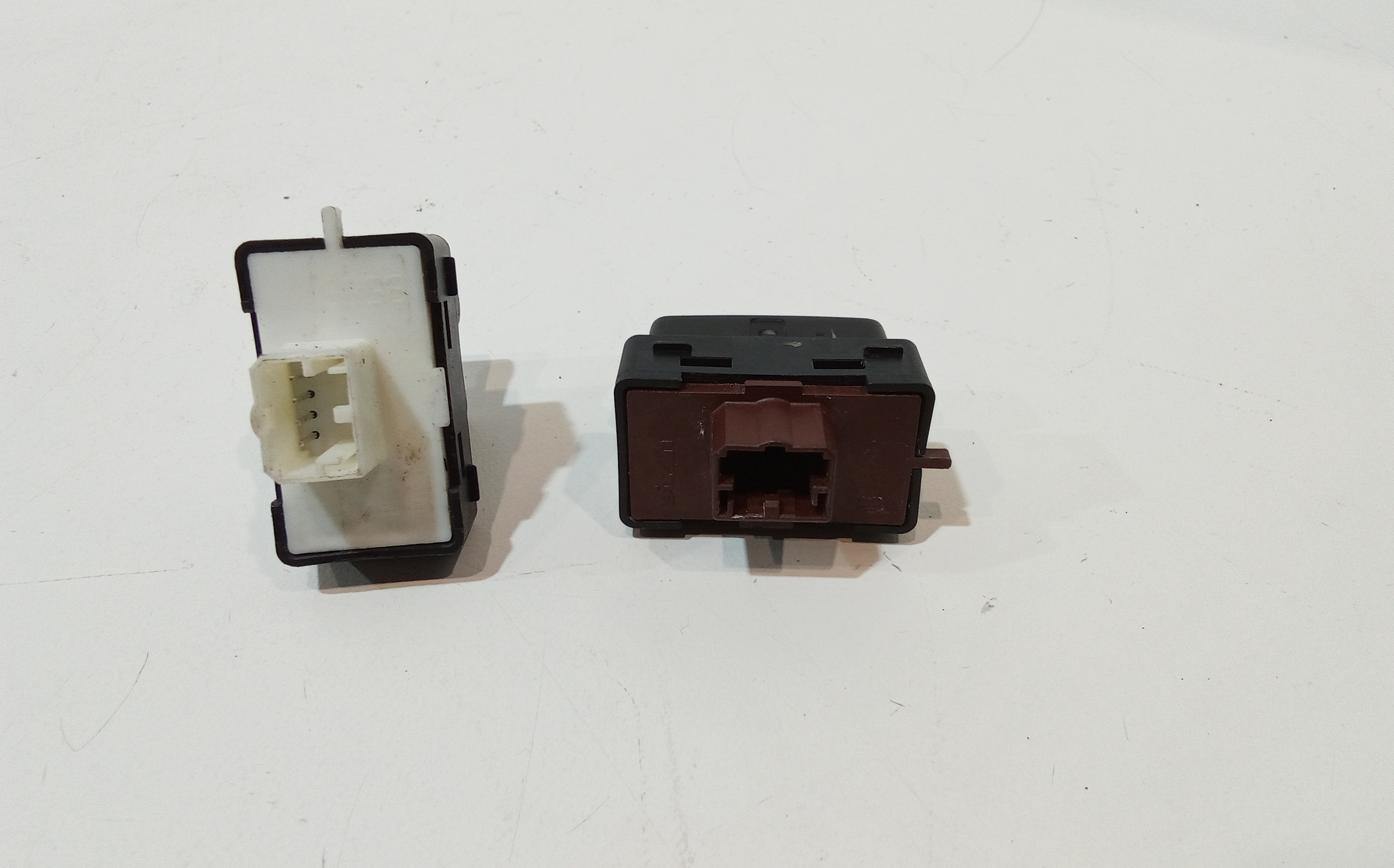 Pulsantiera Anteriore Destra Passeggero per Jeep Renegade Serie (14>) (2014 - In produzione)